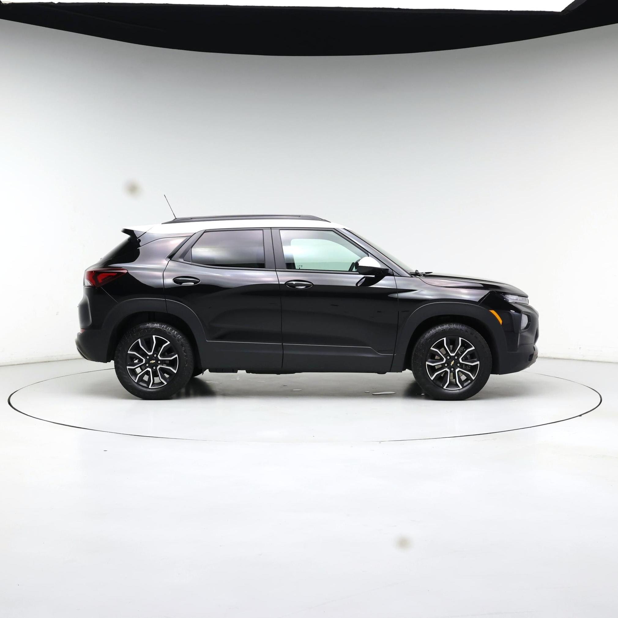 Thumbnail: 2023 Chevrolet TrailBlazer - 7