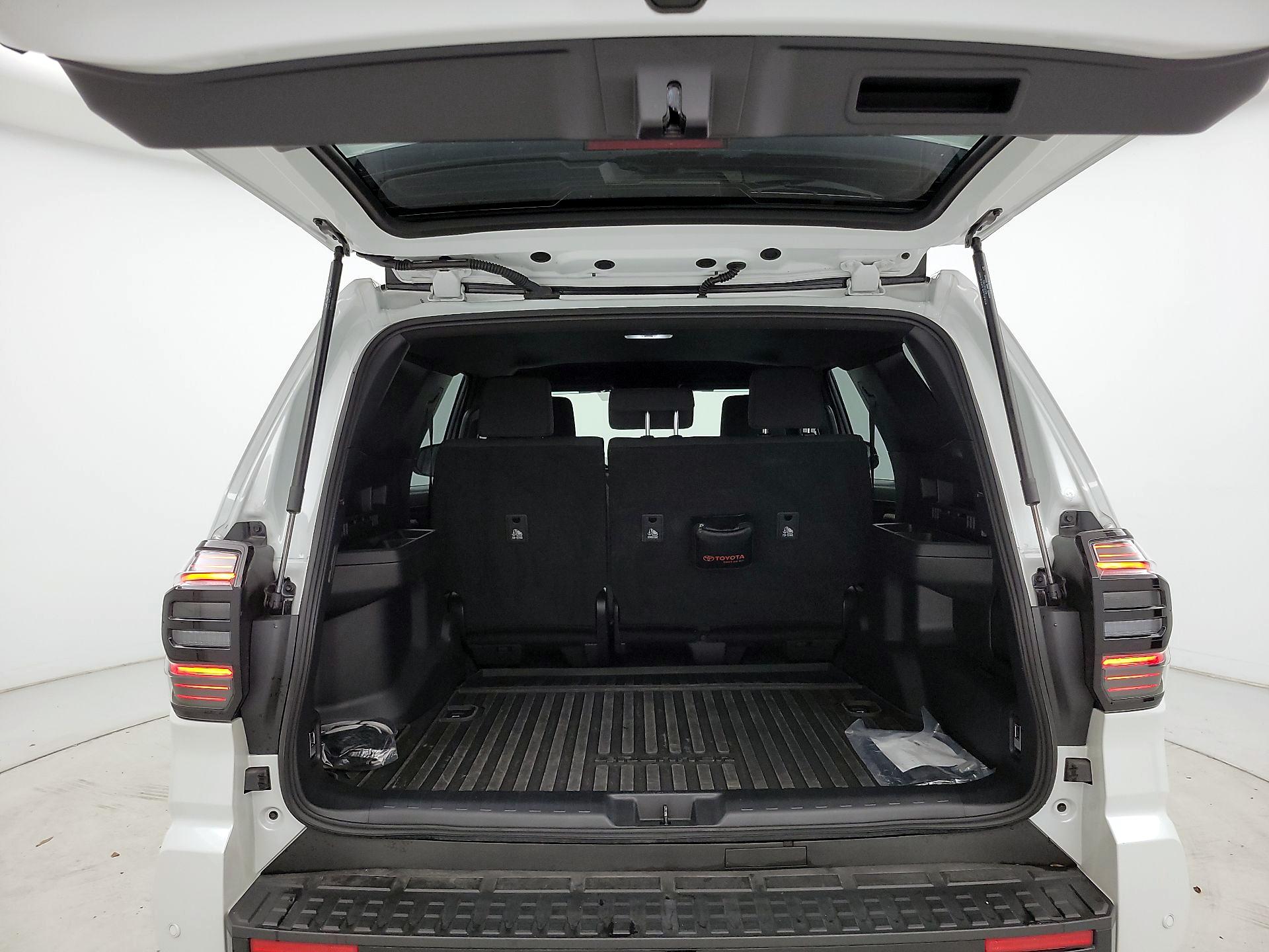 Thumbnail: 2025 Toyota 4Runner - 20