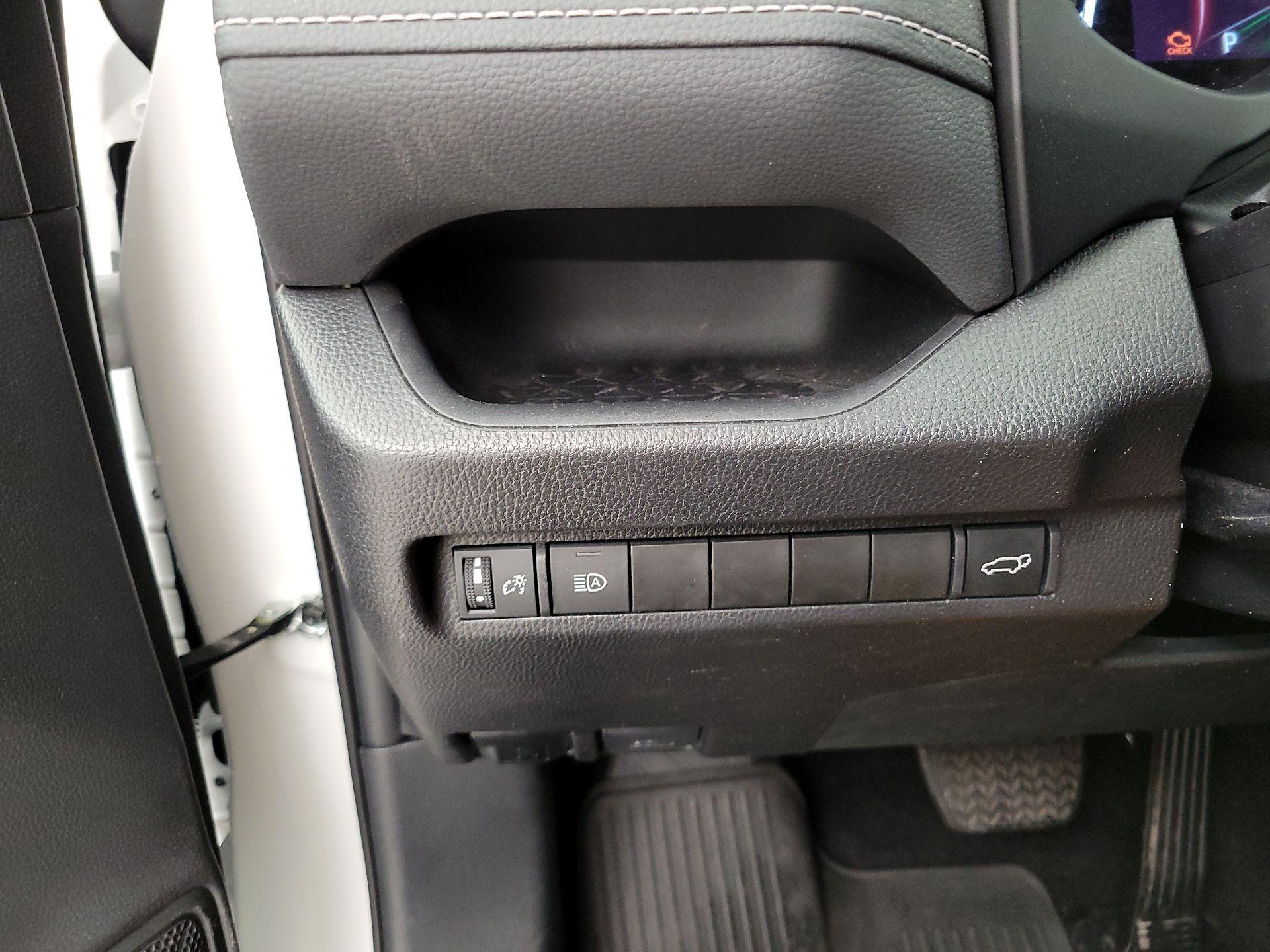 Thumbnail: 2024 Toyota RAV4 - 13