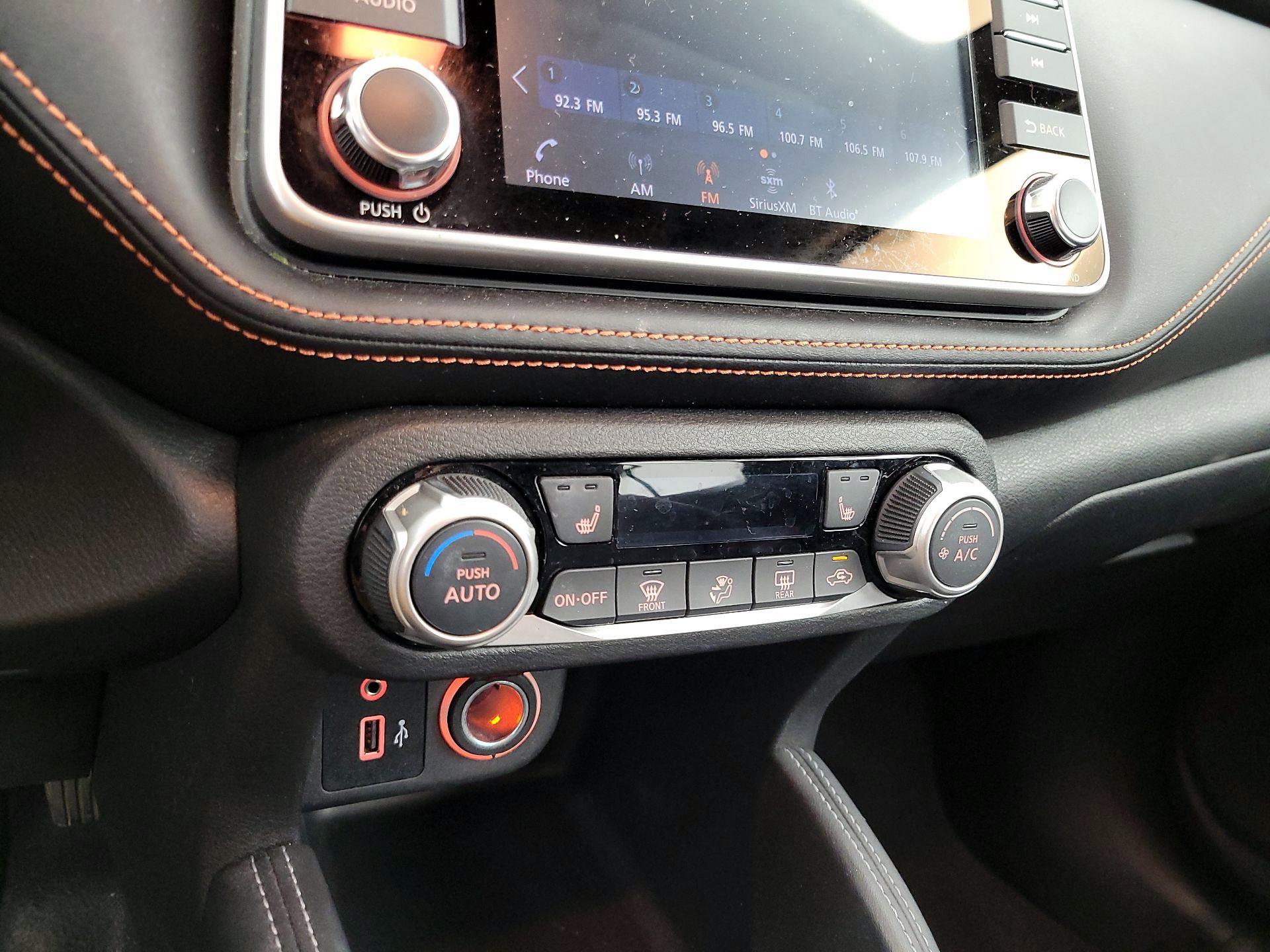 Thumbnail: 2020 Nissan Kicks - 16