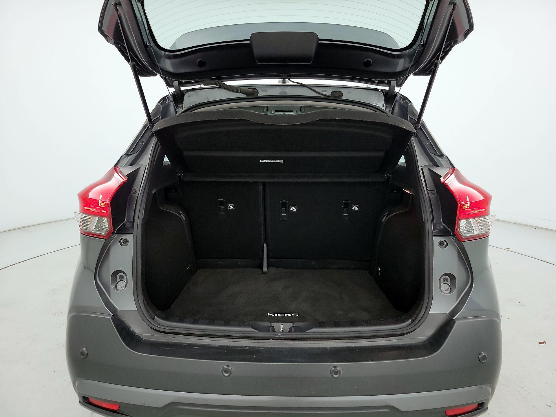 Thumbnail: 2020 Nissan Kicks - 20