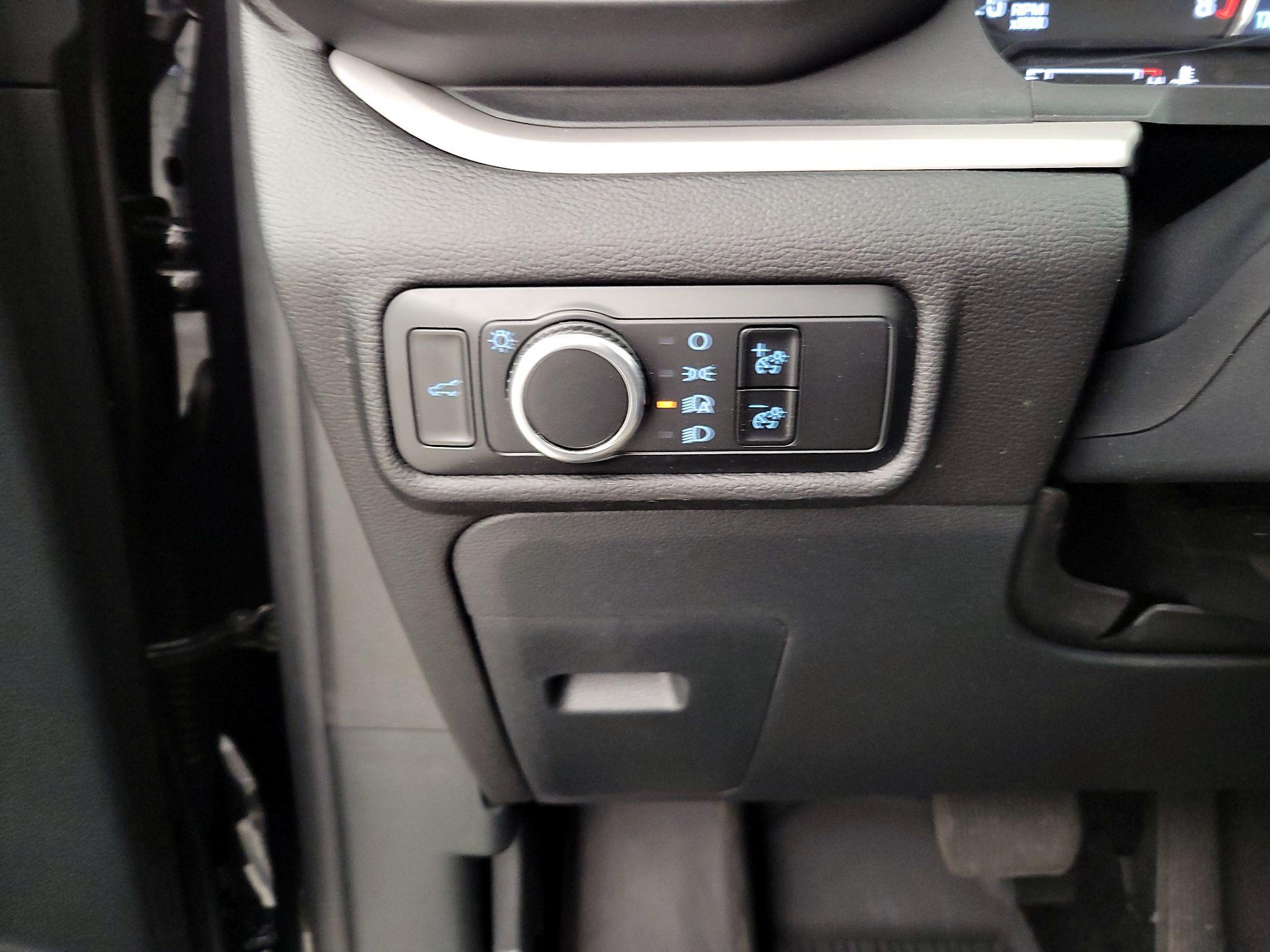 Thumbnail: 2023 Ford Explorer - 13