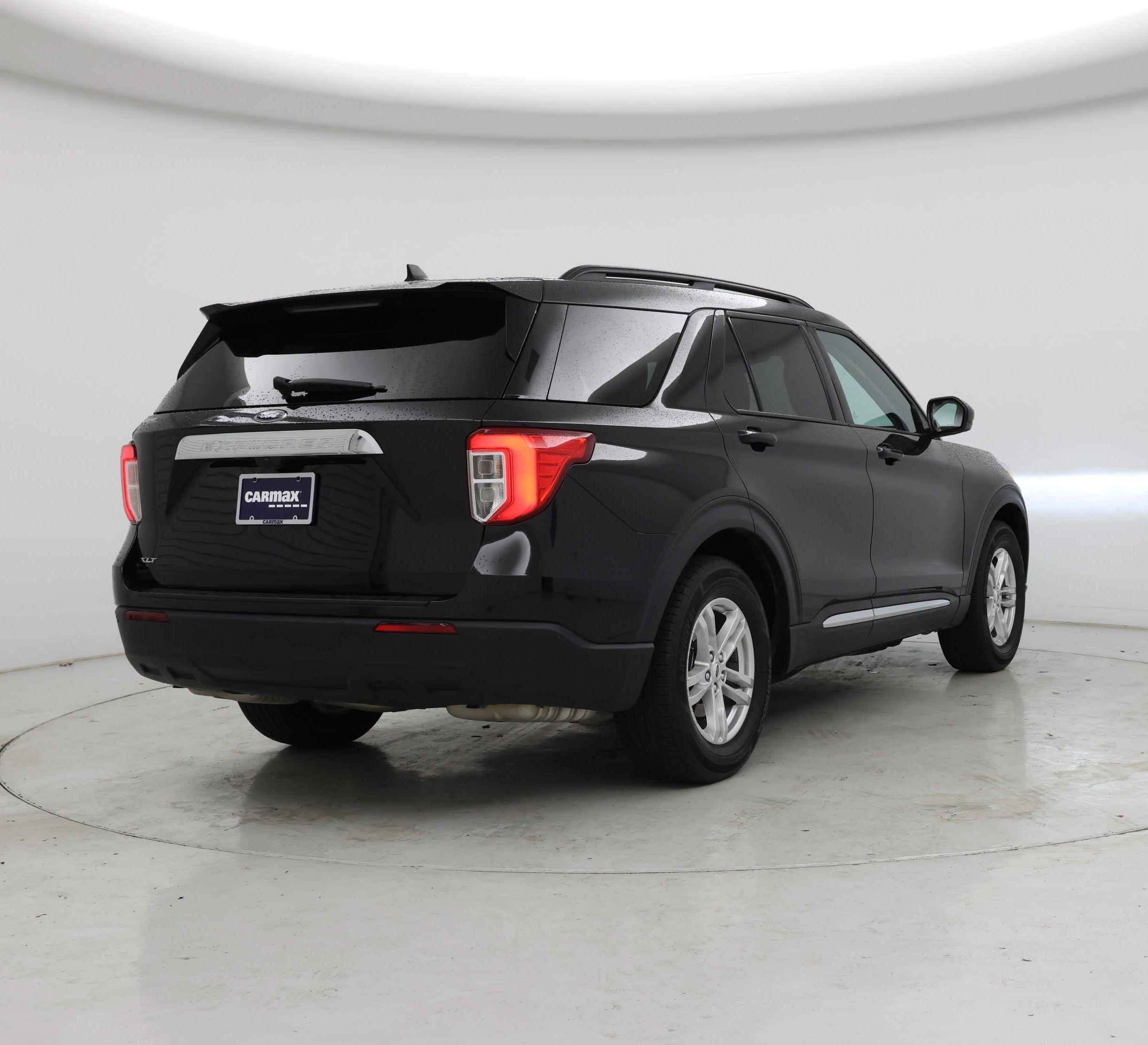 Thumbnail: 2023 Ford Explorer - 8