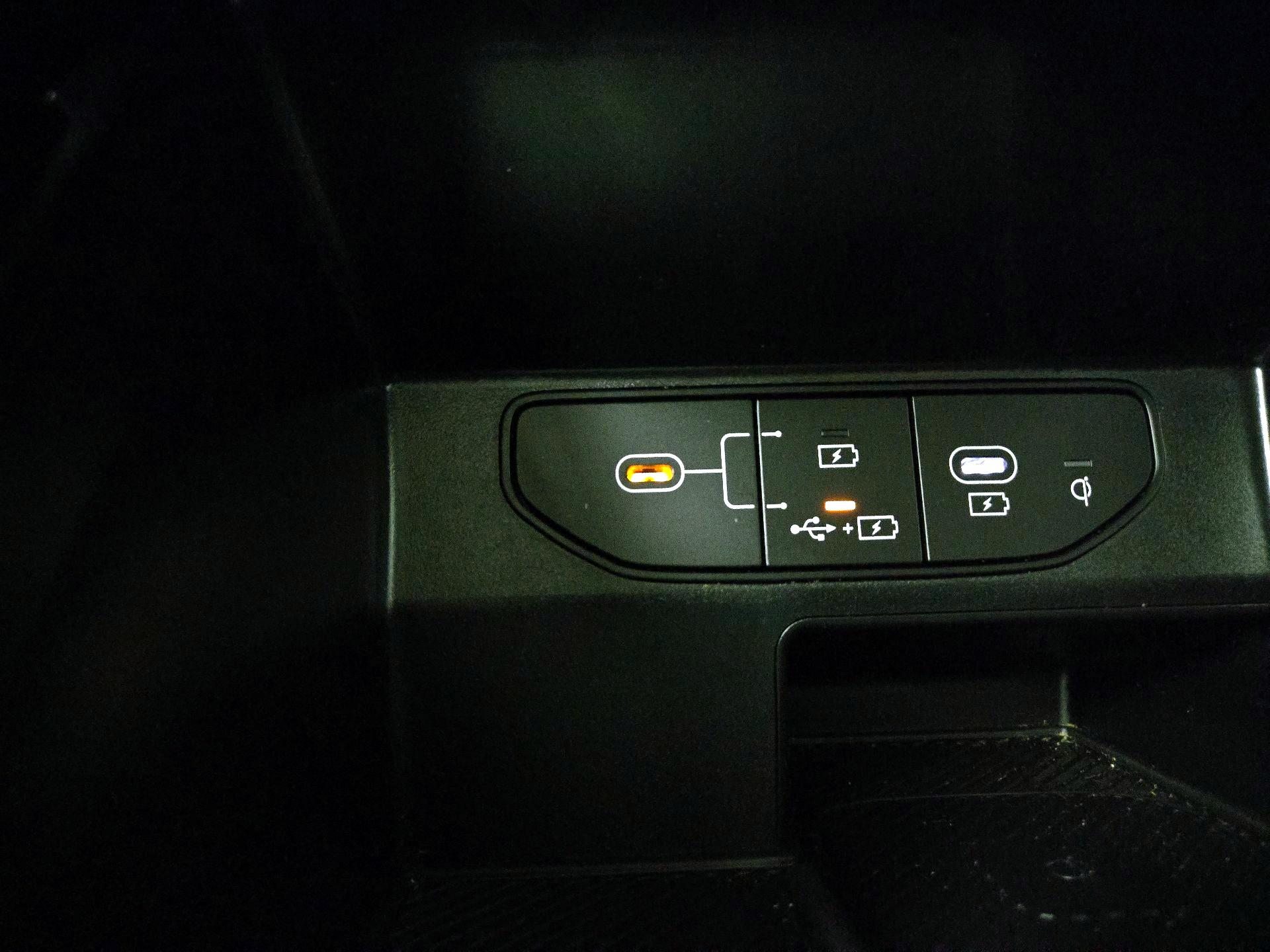 Thumbnail: 2024 Kia Sorento - 19