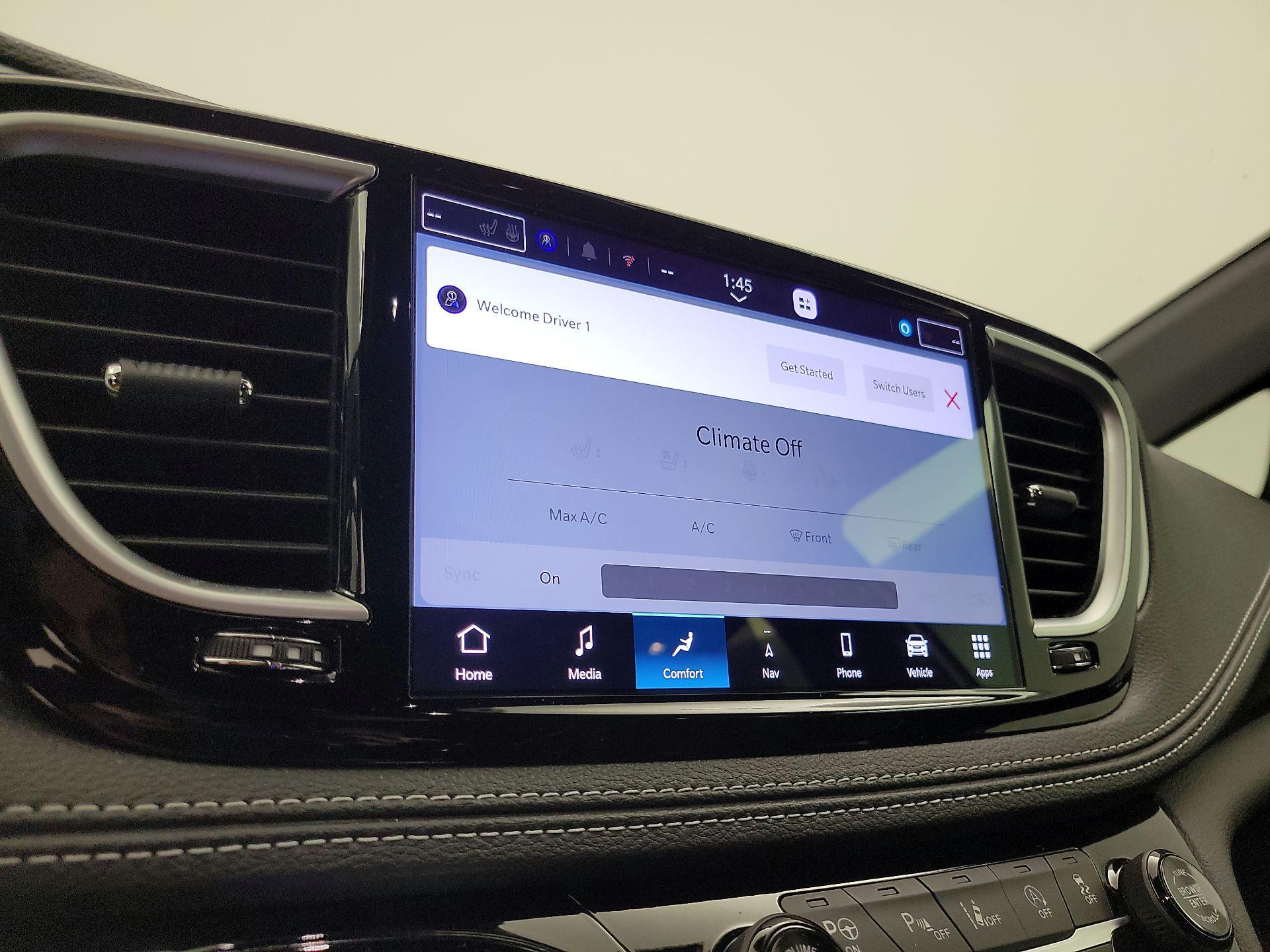 Thumbnail: 2025 Chrysler Pacifica - 16