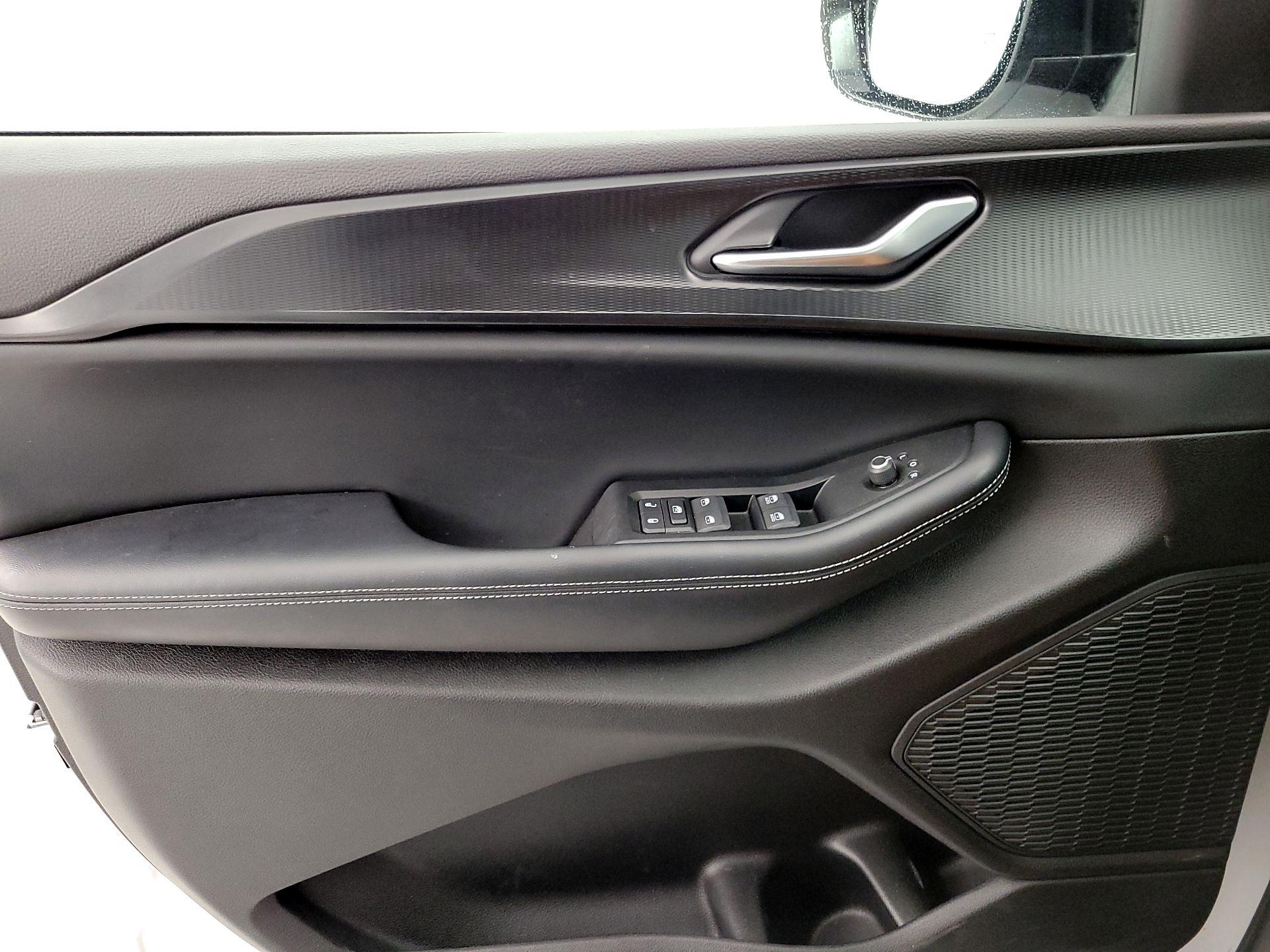 Thumbnail: 2024 Jeep Grand Cherokee L - 12