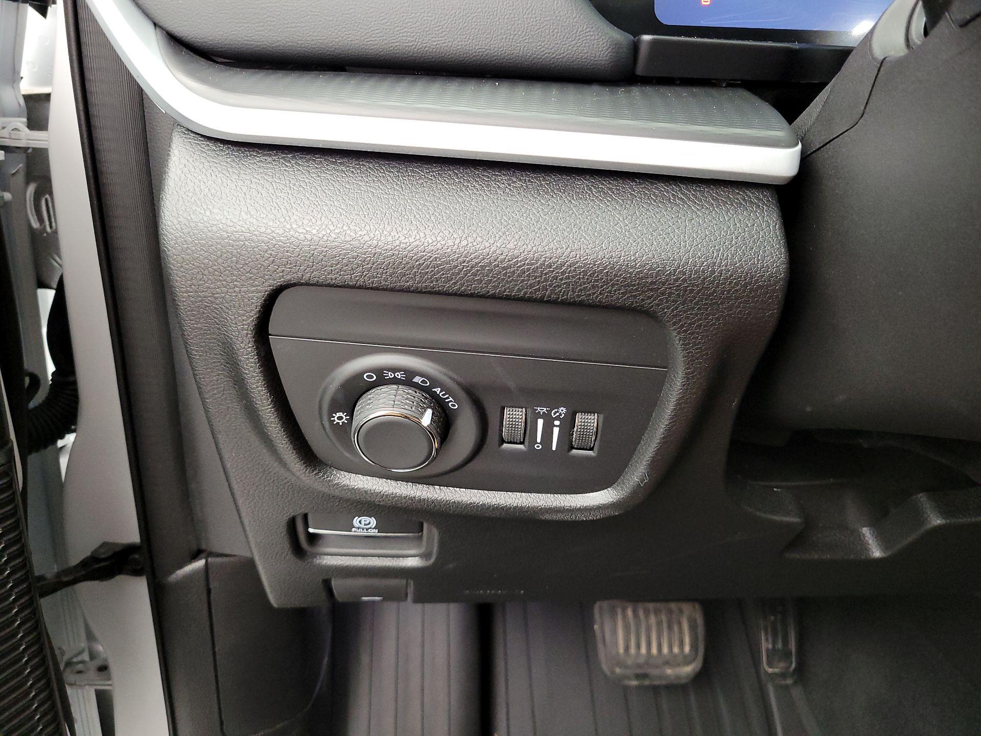 Thumbnail: 2024 Jeep Grand Cherokee L - 13