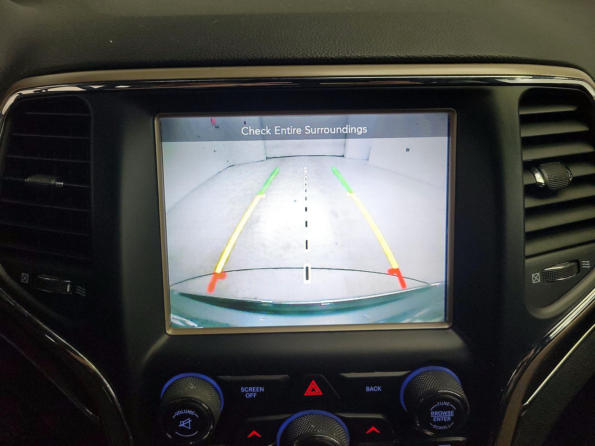 Thumbnail: 2017 Jeep Grand Cherokee - 15