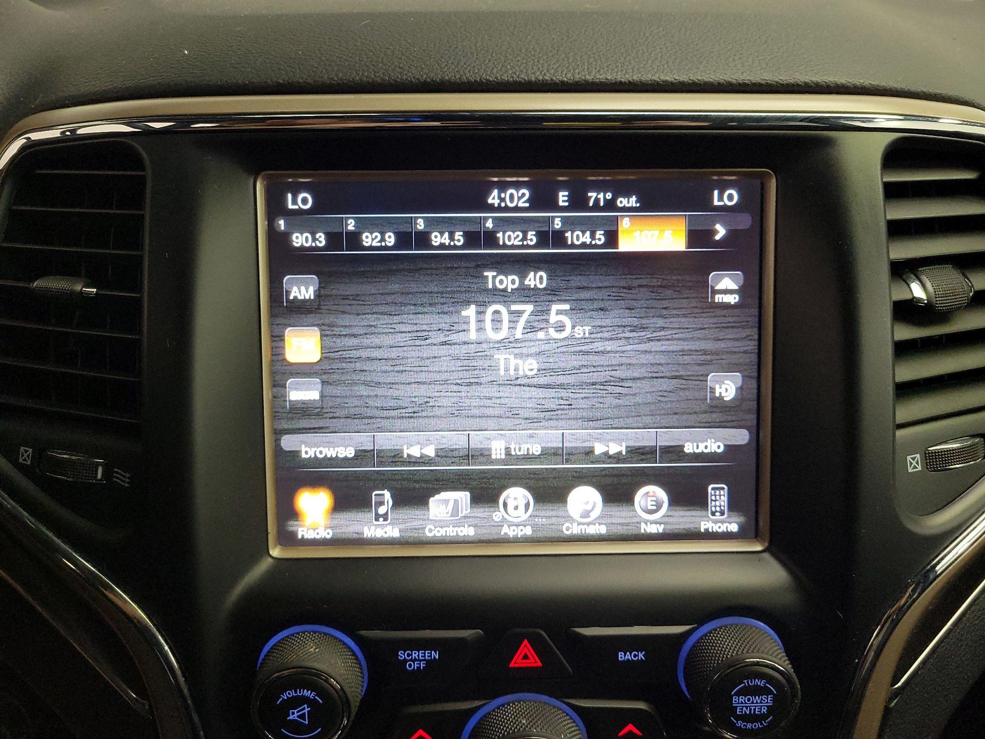 Thumbnail: 2017 Jeep Grand Cherokee - 16