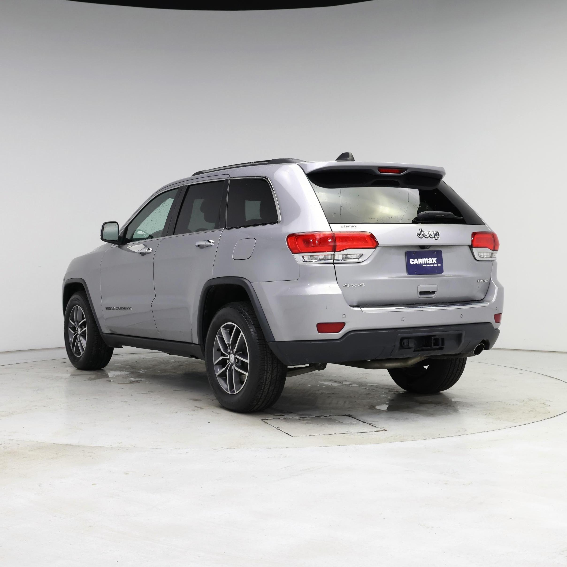 Thumbnail: 2017 Jeep Grand Cherokee - 2