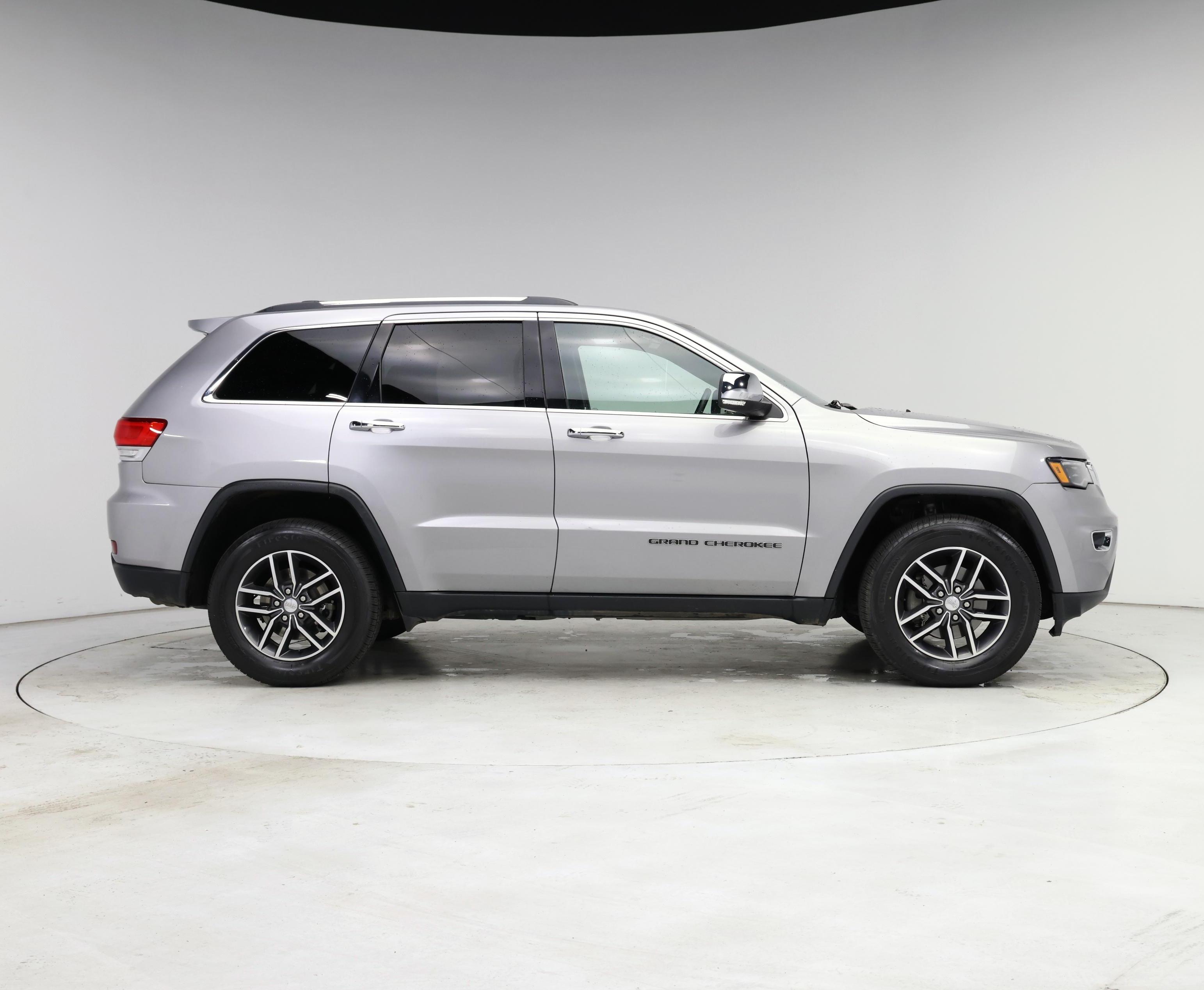 Thumbnail: 2017 Jeep Grand Cherokee - 7