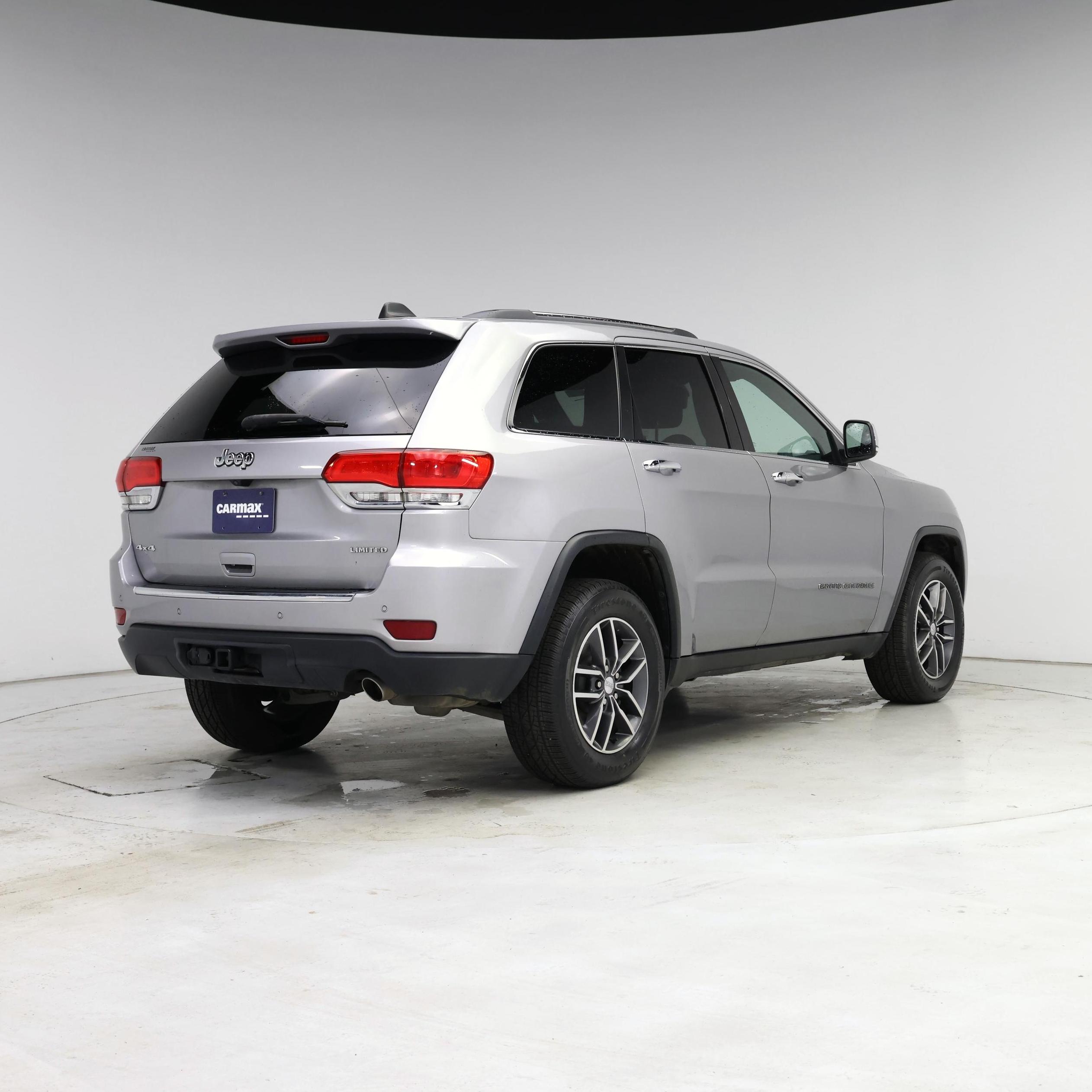 Thumbnail: 2017 Jeep Grand Cherokee - 8