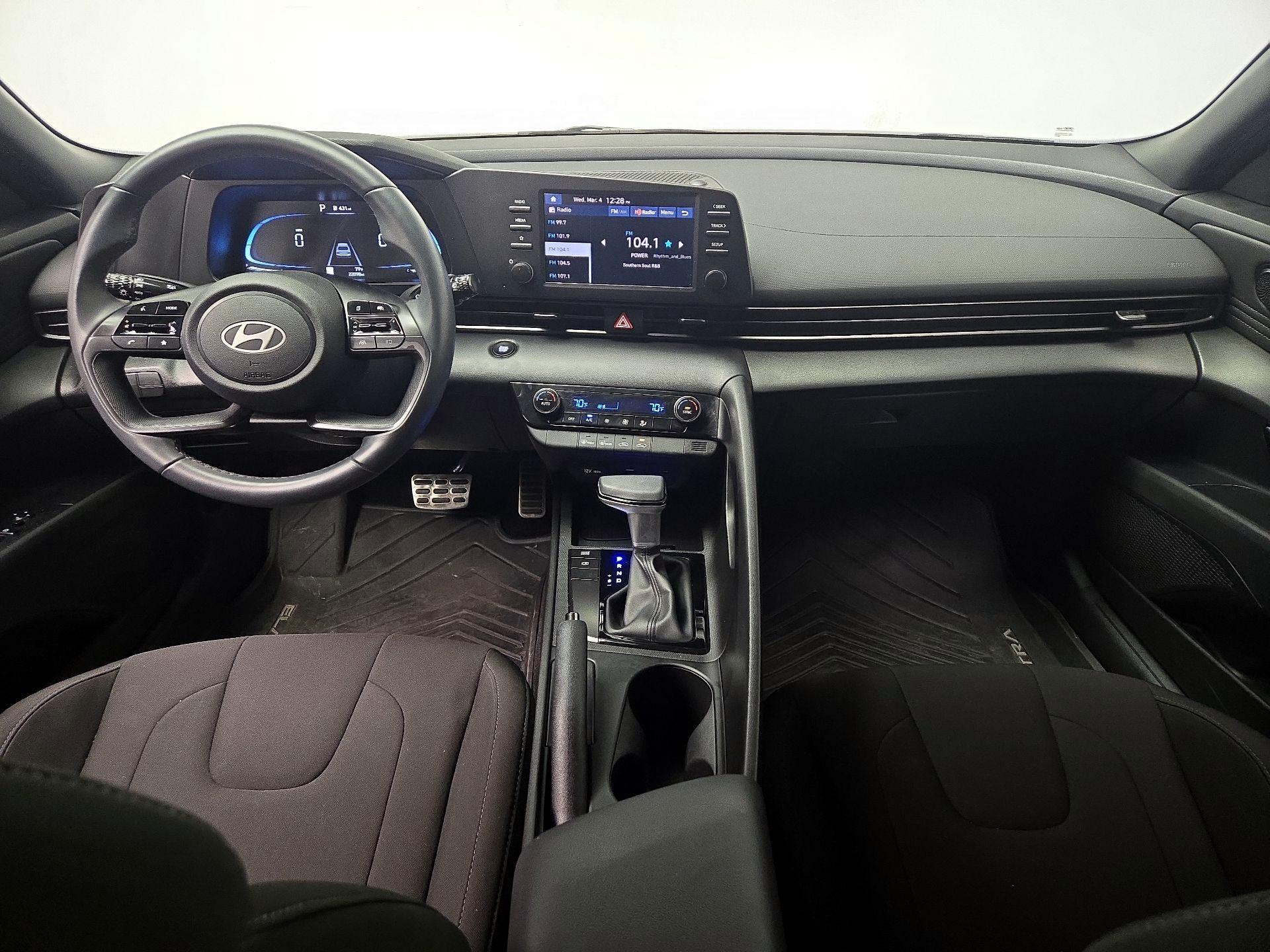 Thumbnail: 2025 Hyundai Elantra - 9