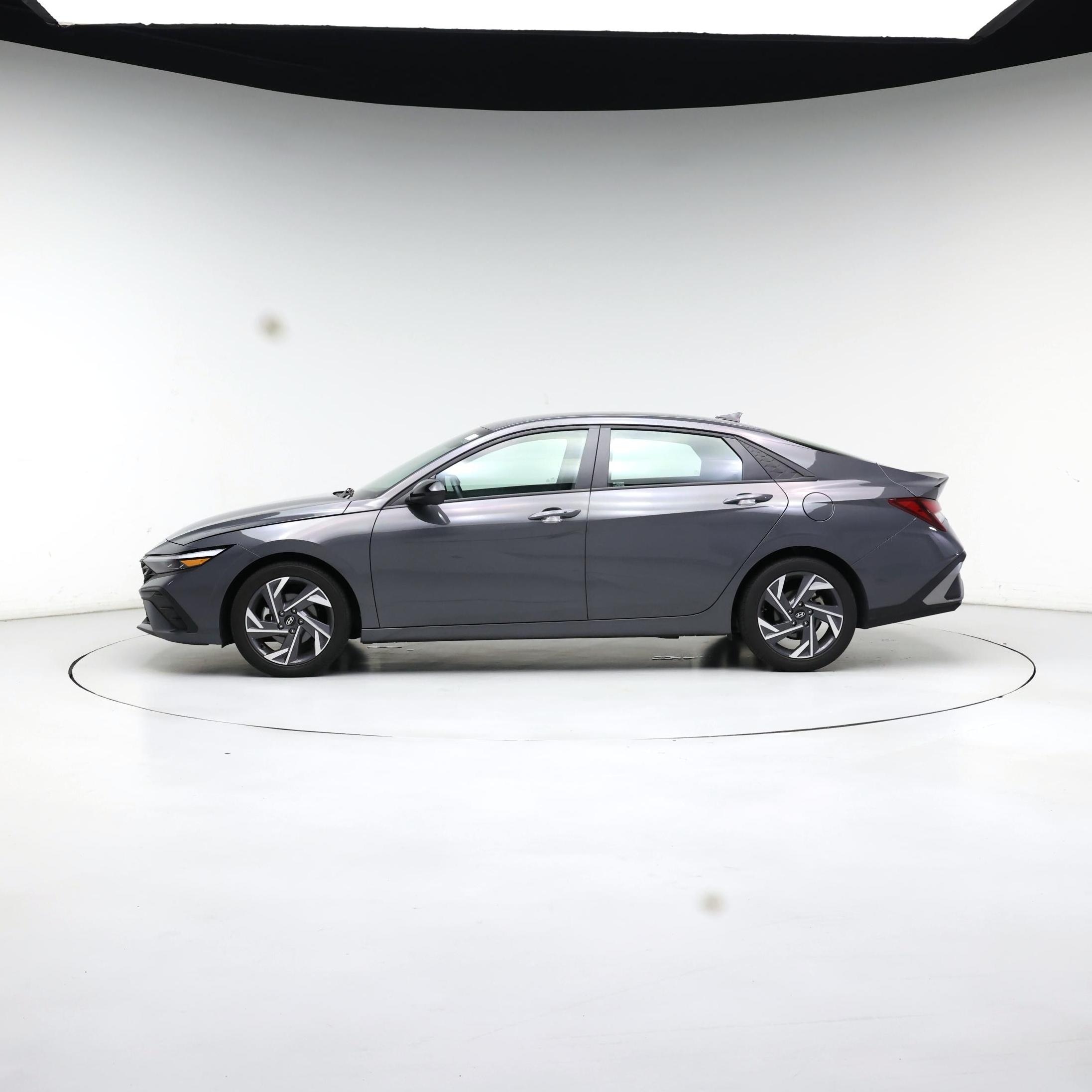Thumbnail: 2025 Hyundai Elantra - 3