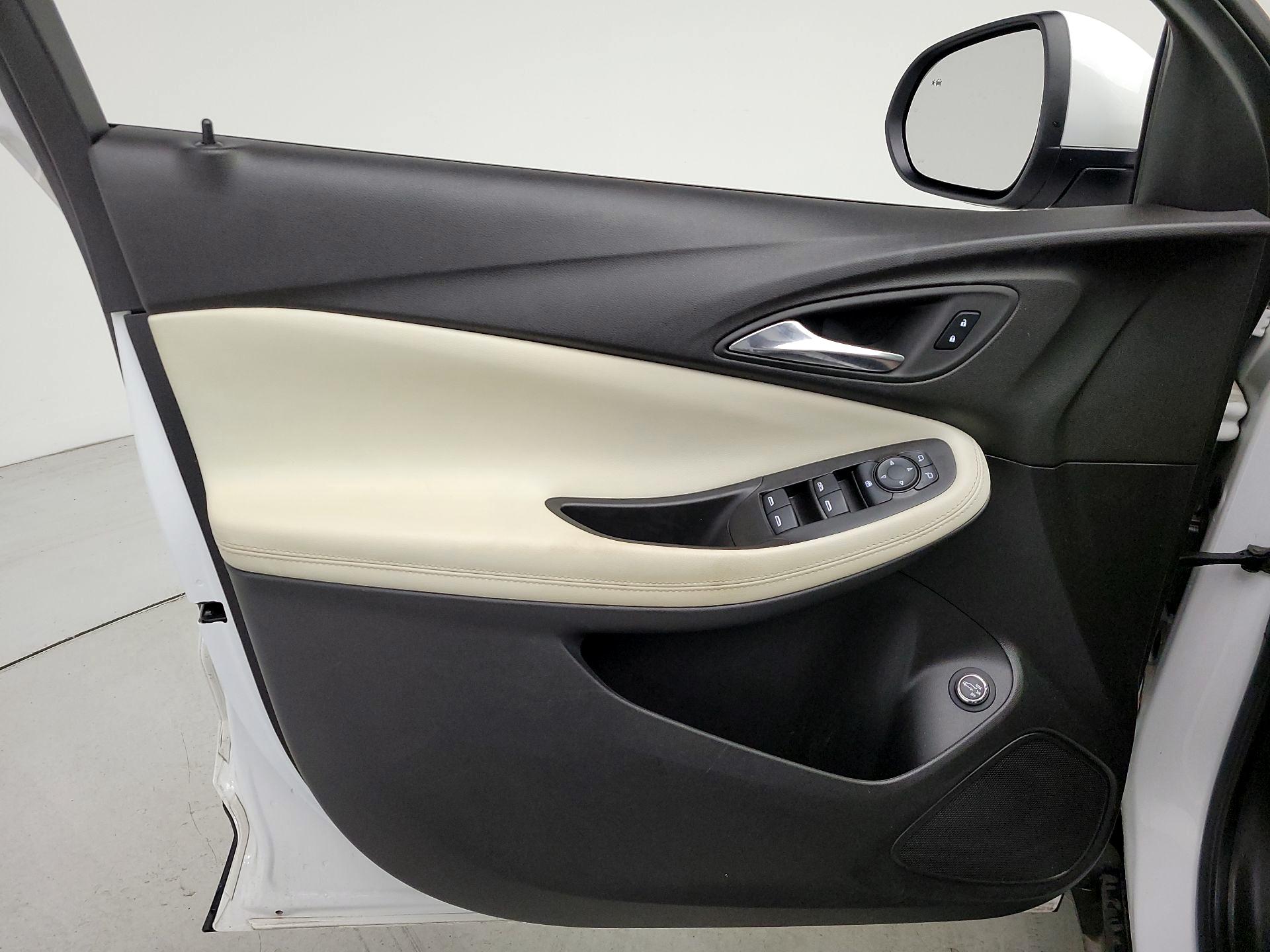 Thumbnail: 2022 Buick Encore GX - 12