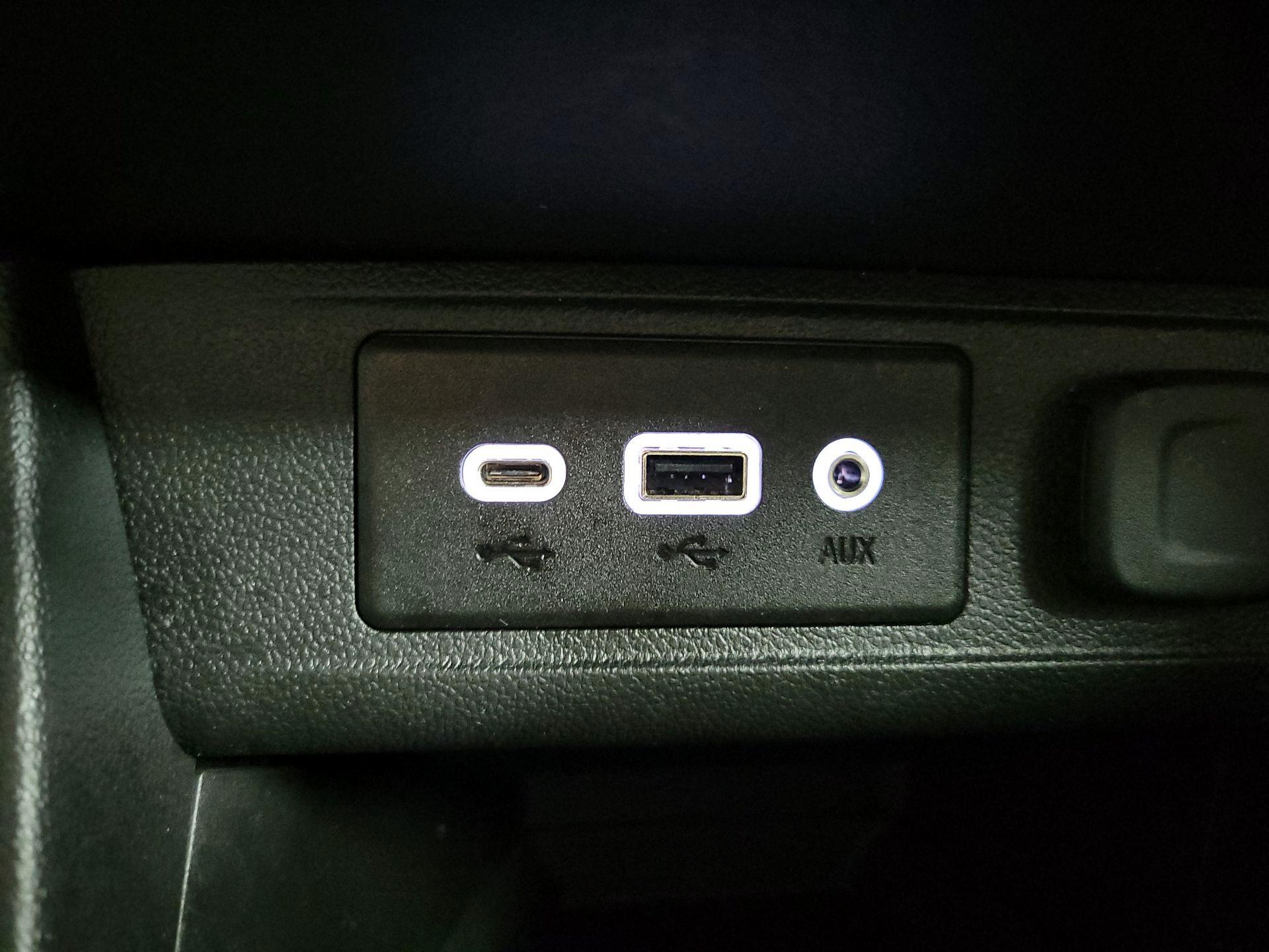 Thumbnail: 2022 Buick Encore GX - 18