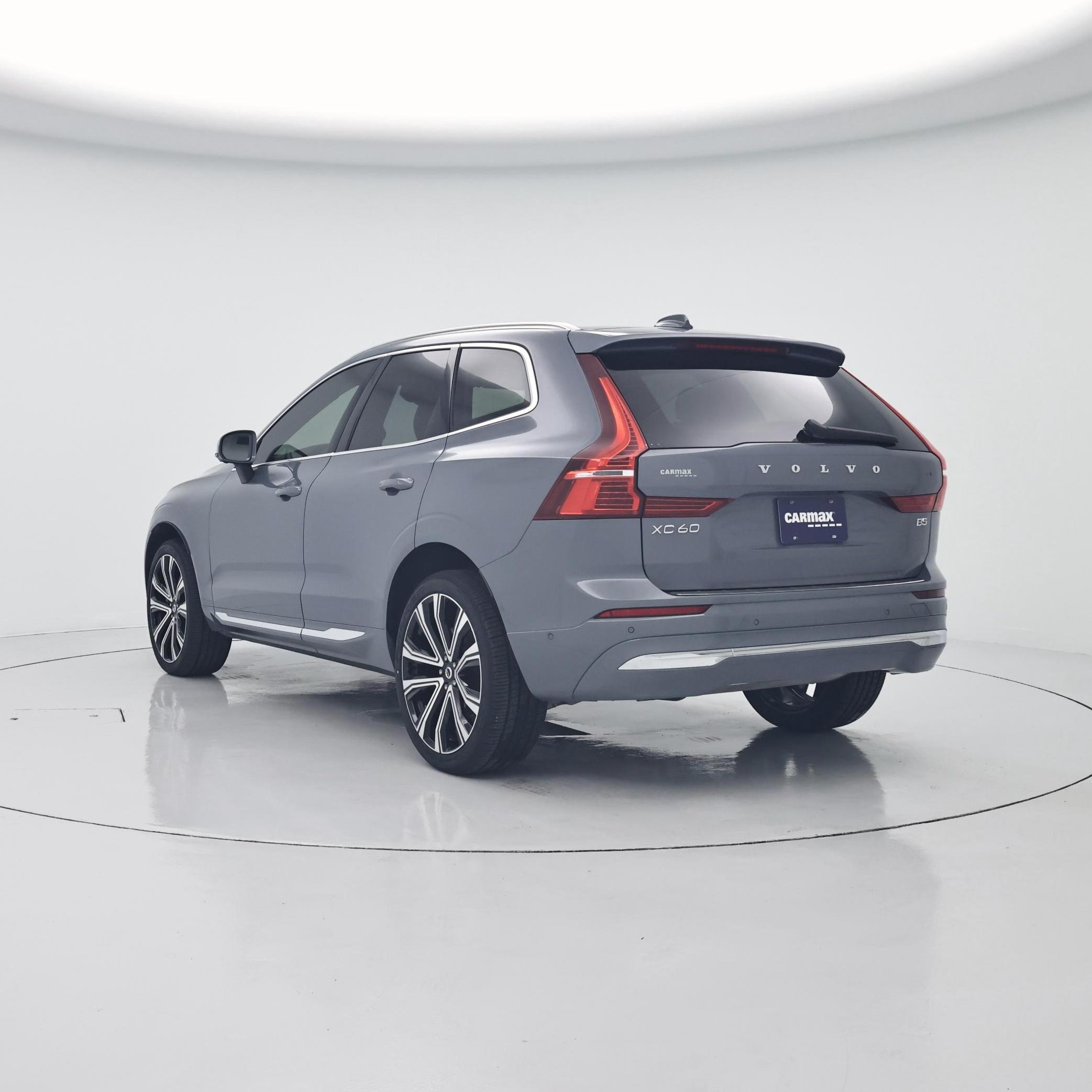 Thumbnail: 2023 Volvo XC60 - 2