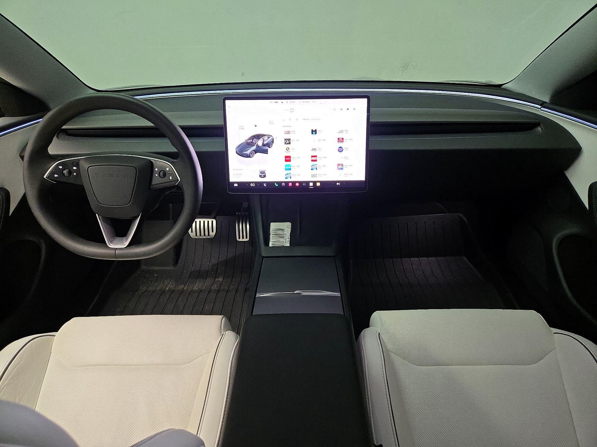 Thumbnail: 2025 Tesla Model 3 - 9