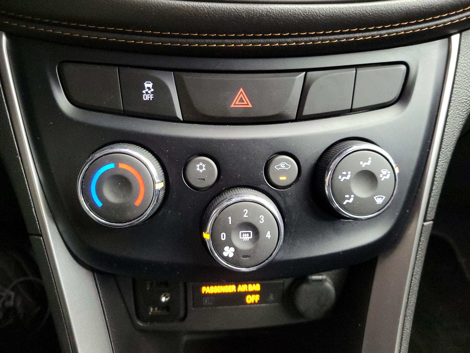 Thumbnail: 2019 Chevrolet Trax - 16