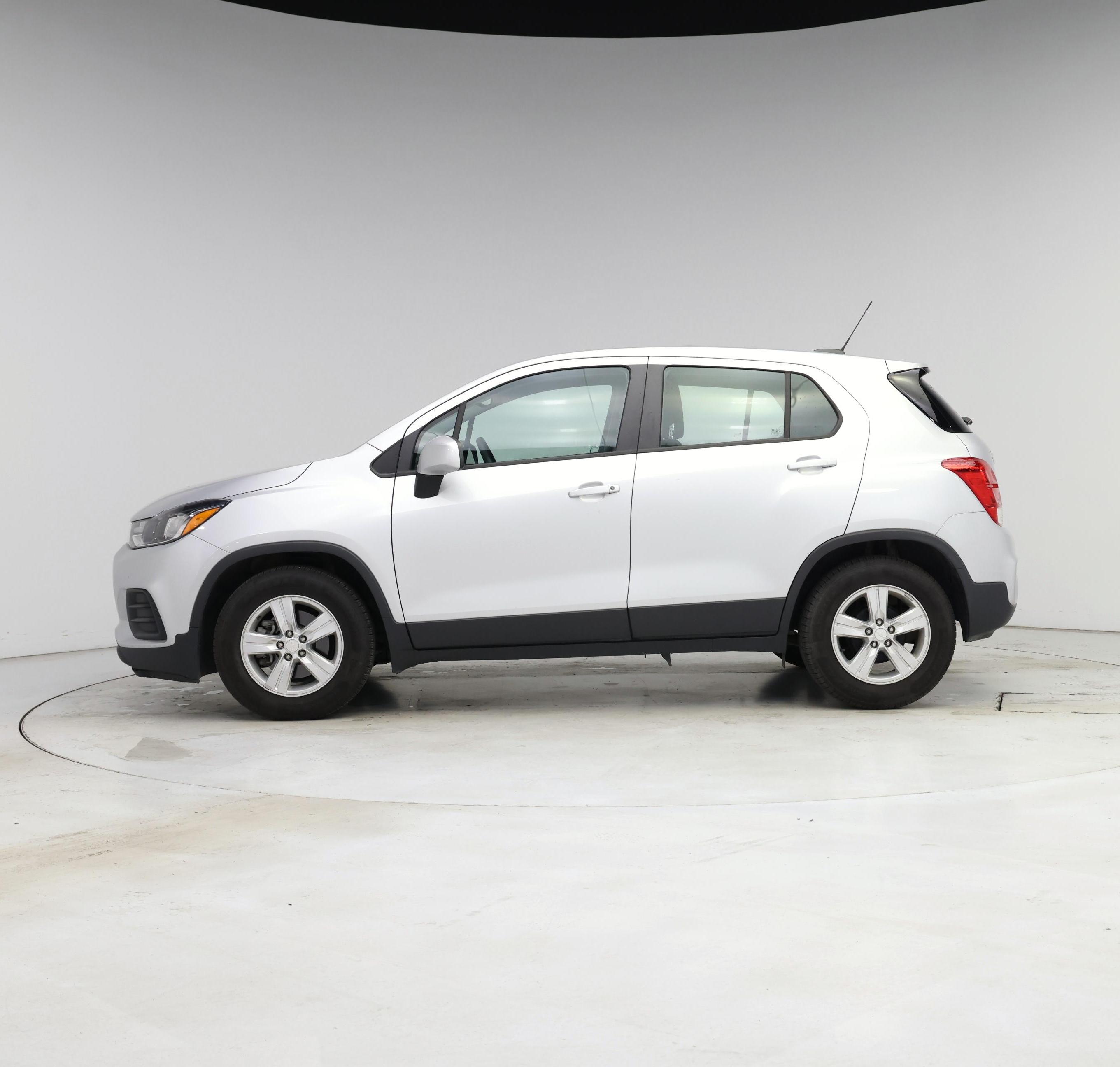 Thumbnail: 2019 Chevrolet Trax - 3