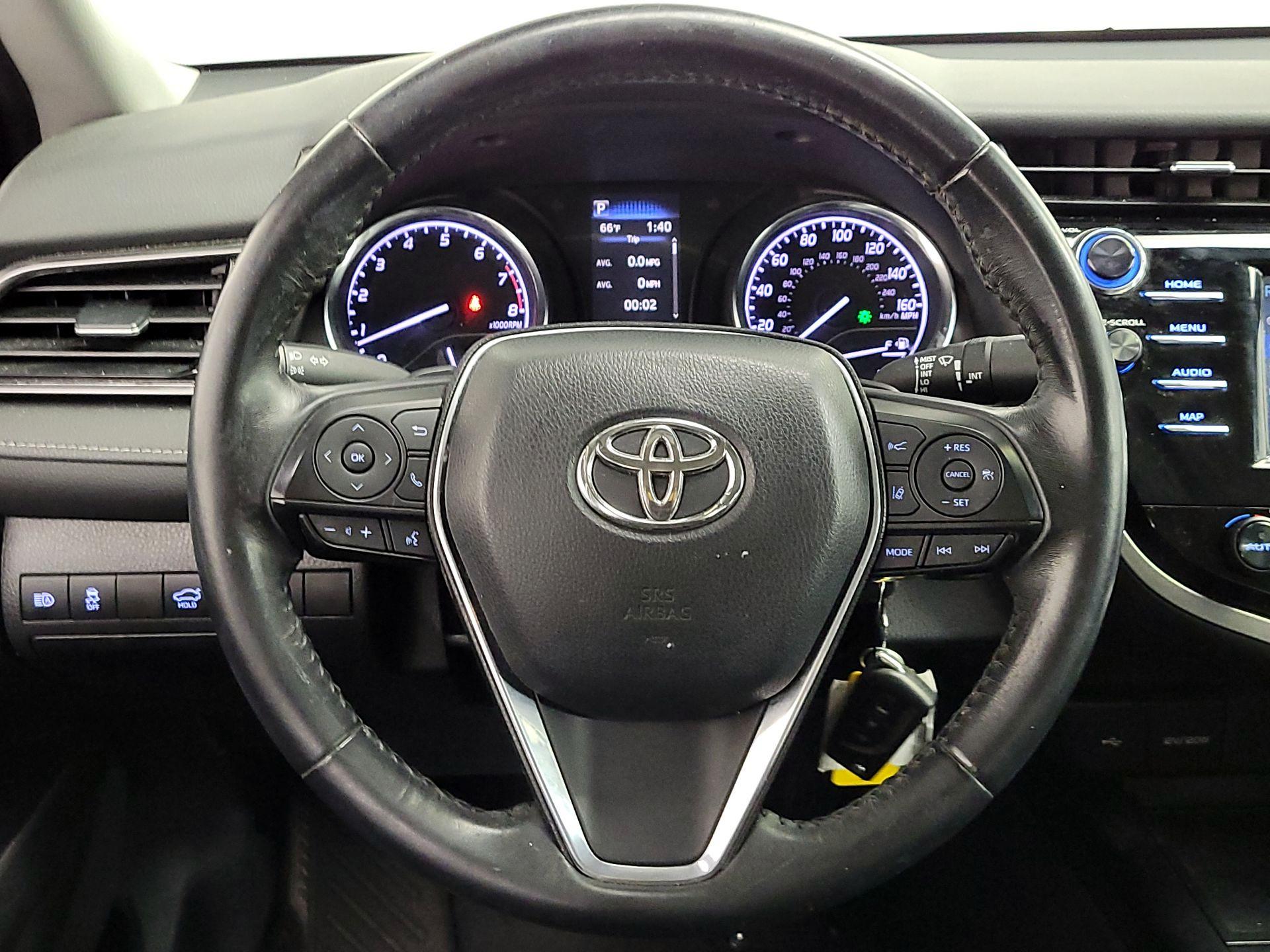 Thumbnail: 2020 Toyota Camry - 10