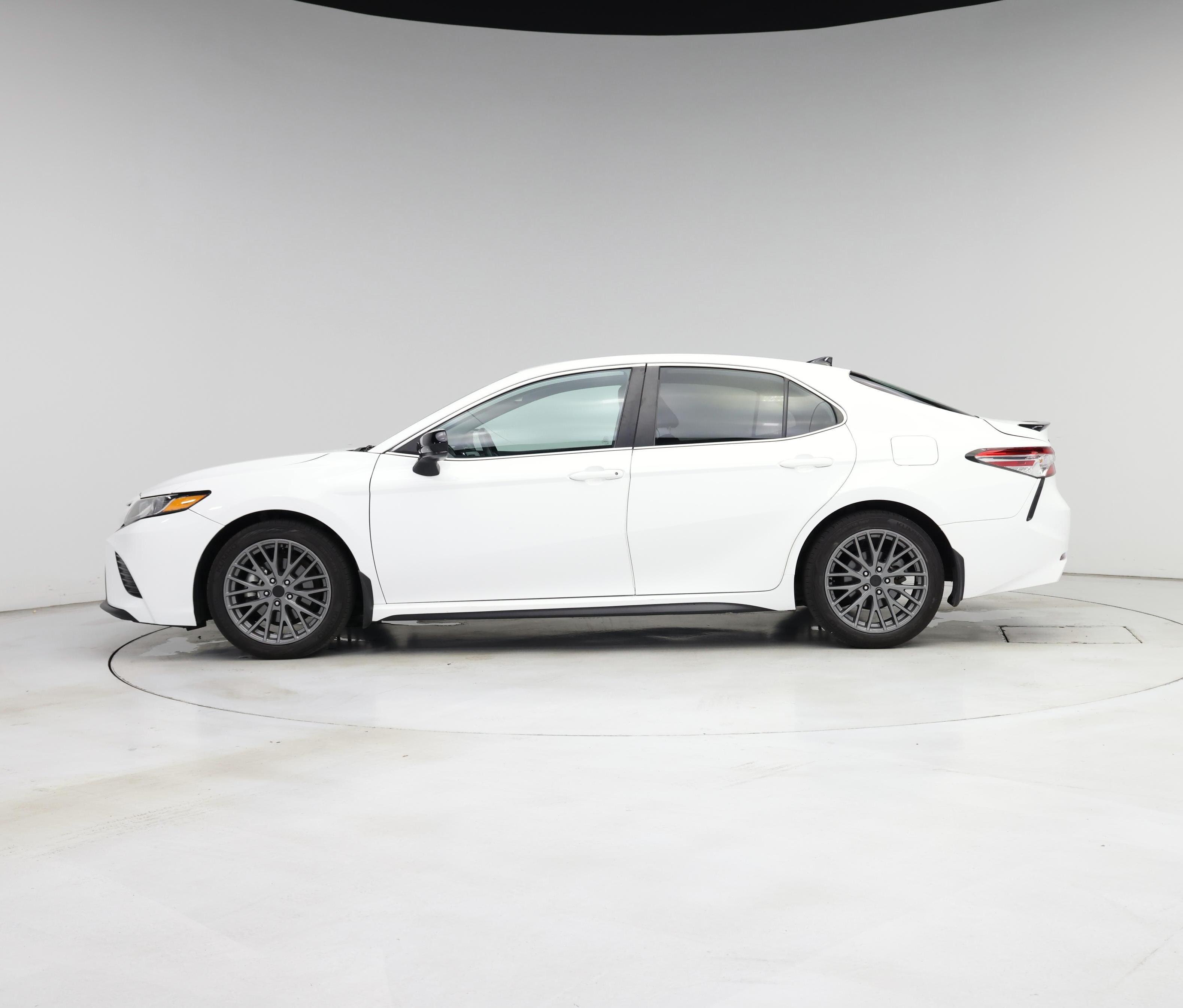 Thumbnail: 2020 Toyota Camry - 3