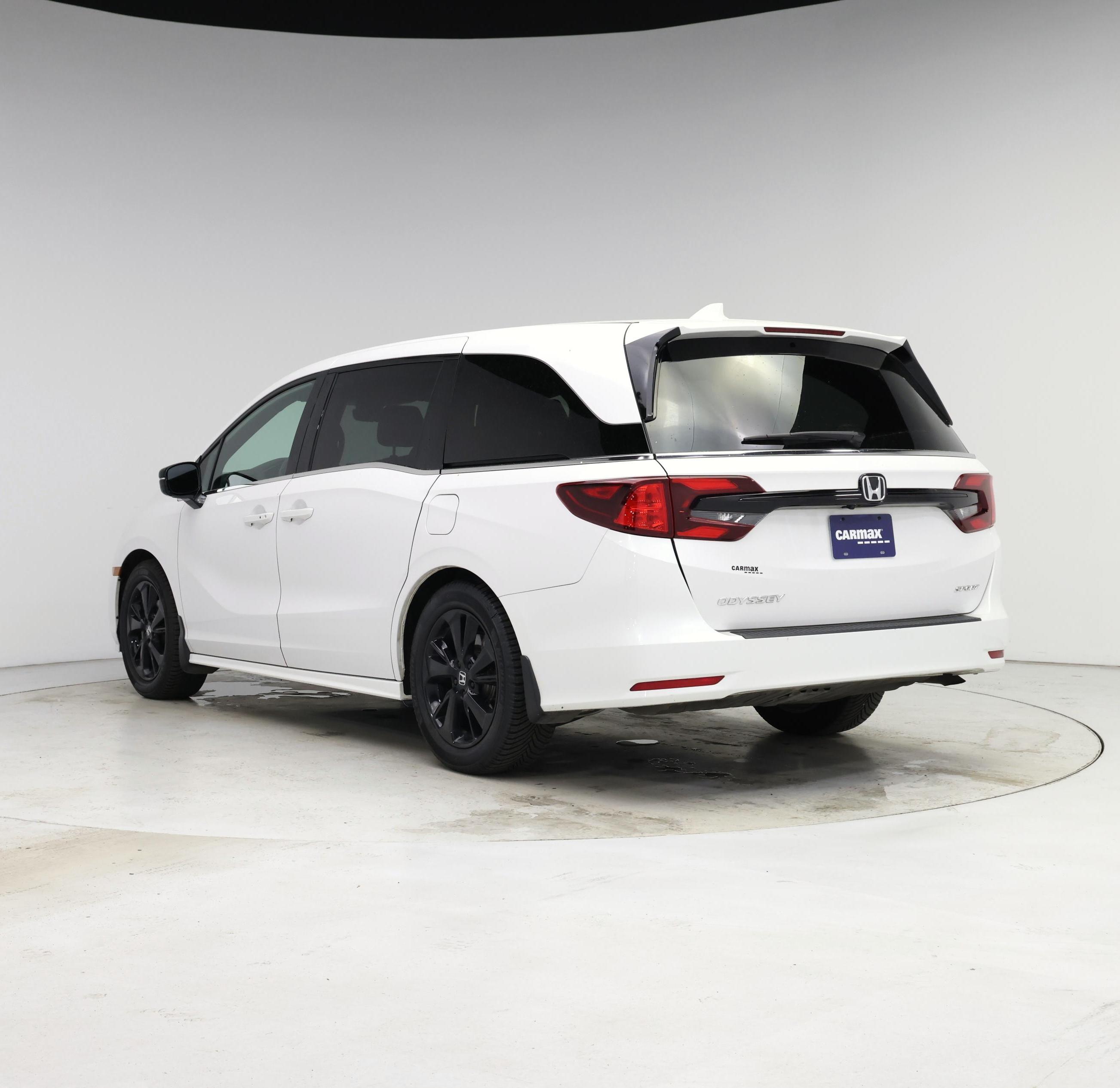 Thumbnail: 2023 Honda Odyssey - 2