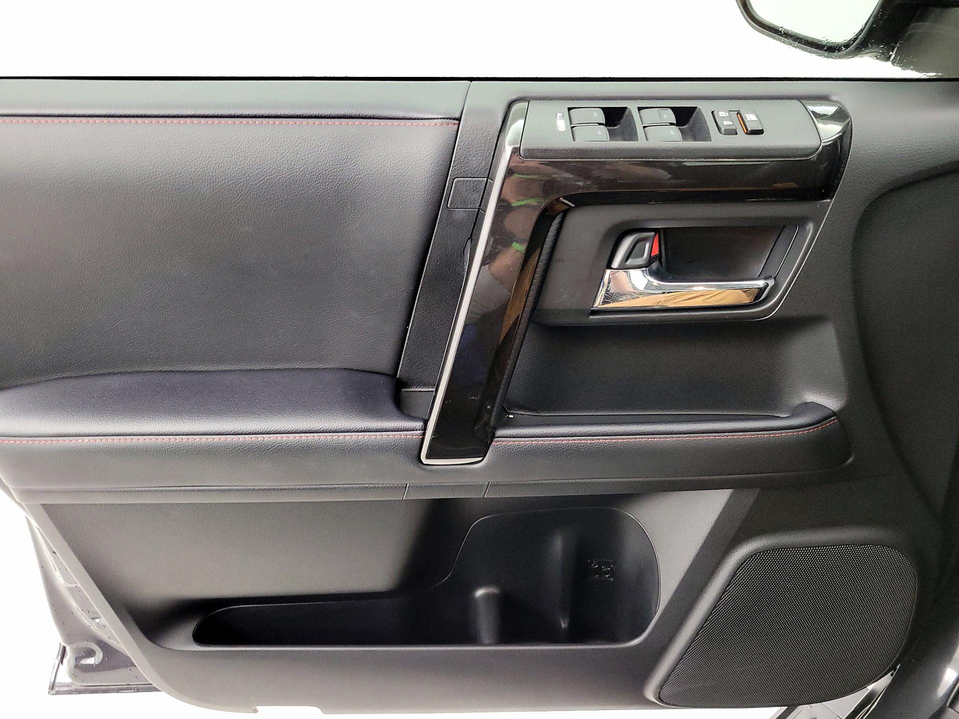 Thumbnail: 2024 Toyota 4Runner - 12