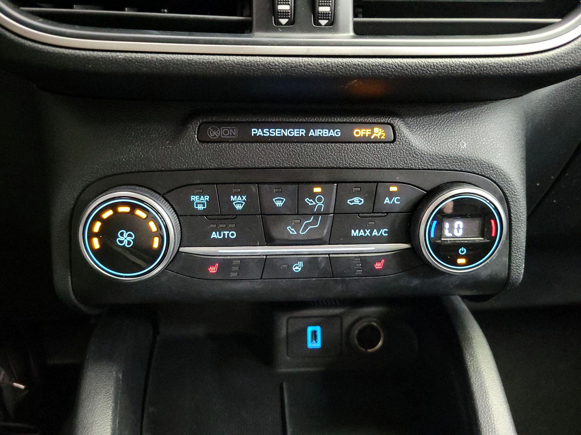 Thumbnail: 2020 Ford Escape - 17