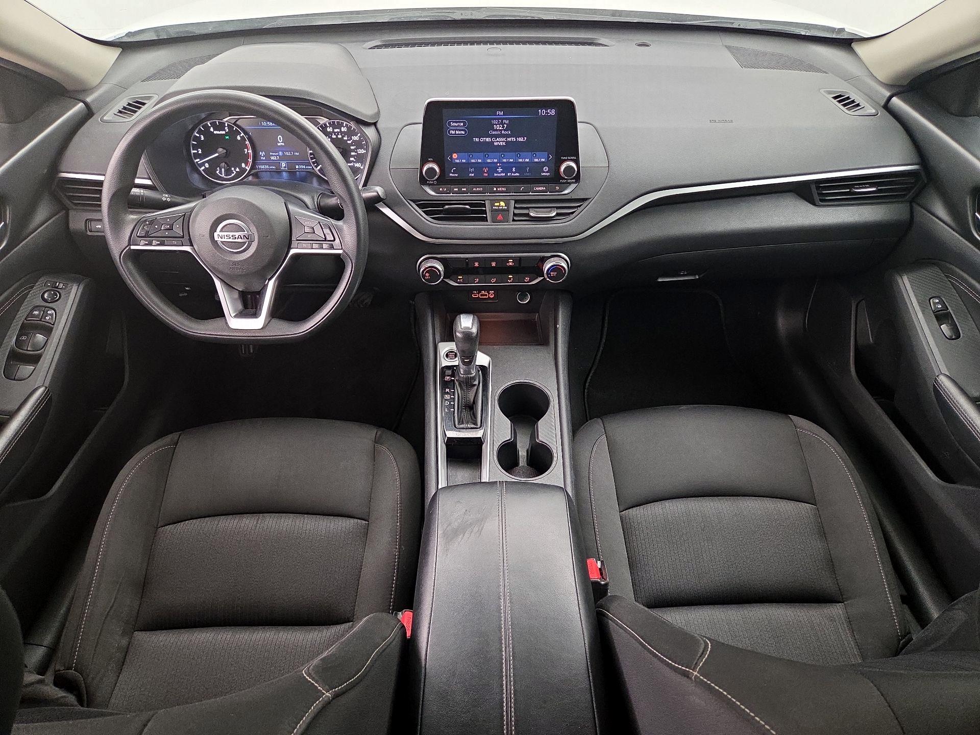 Thumbnail: 2020 Nissan Altima - 9