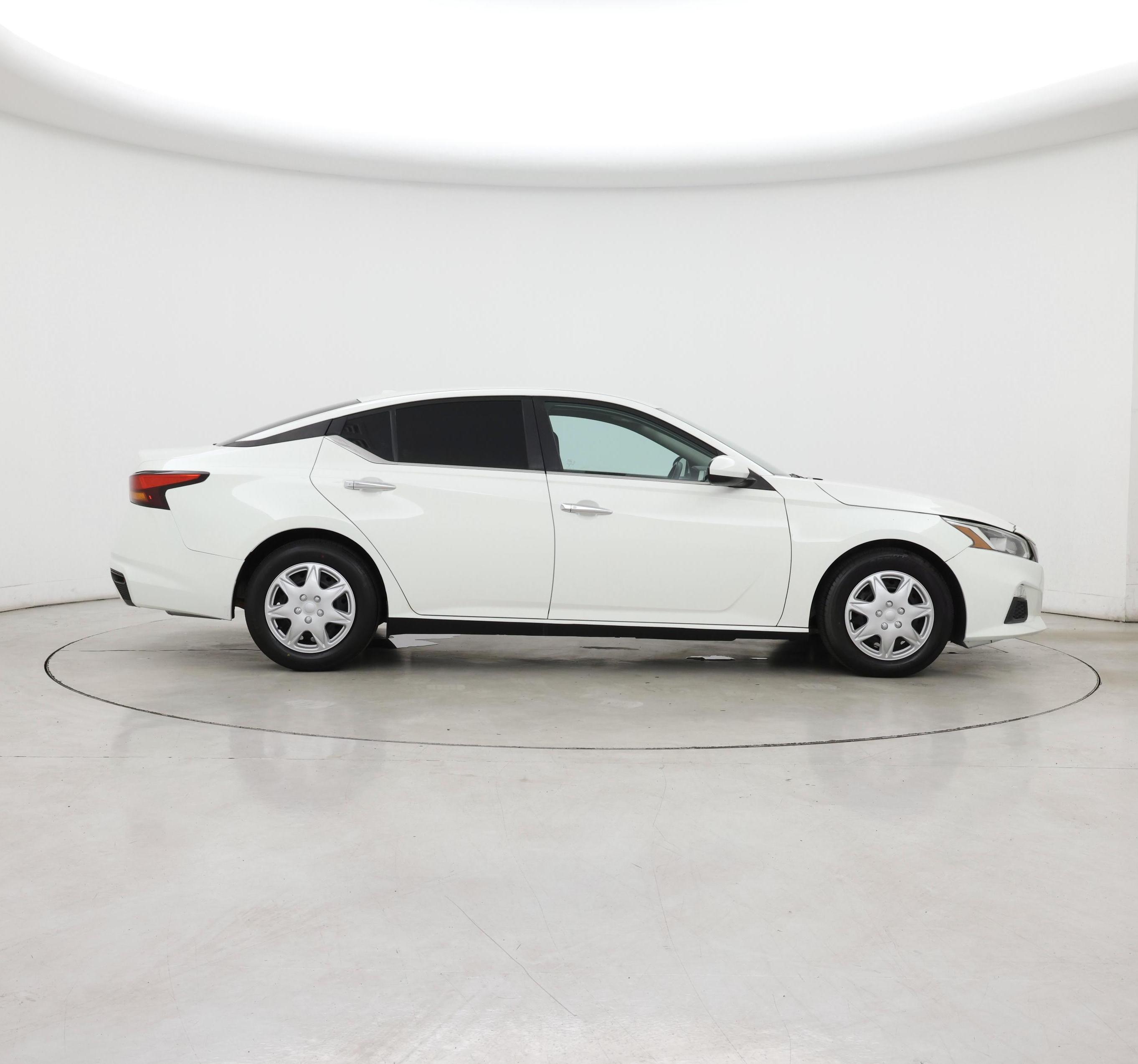 Thumbnail: 2020 Nissan Altima - 7