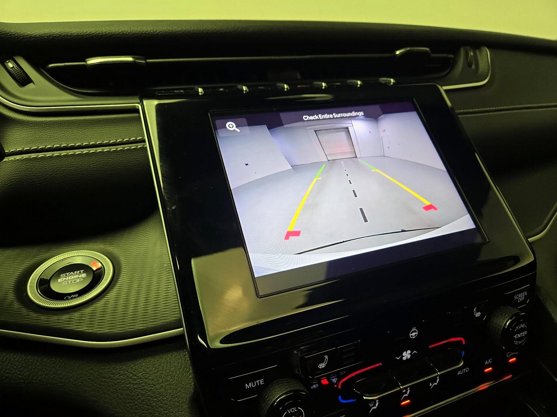 Thumbnail: 2024 Jeep Grand Cherokee - 14