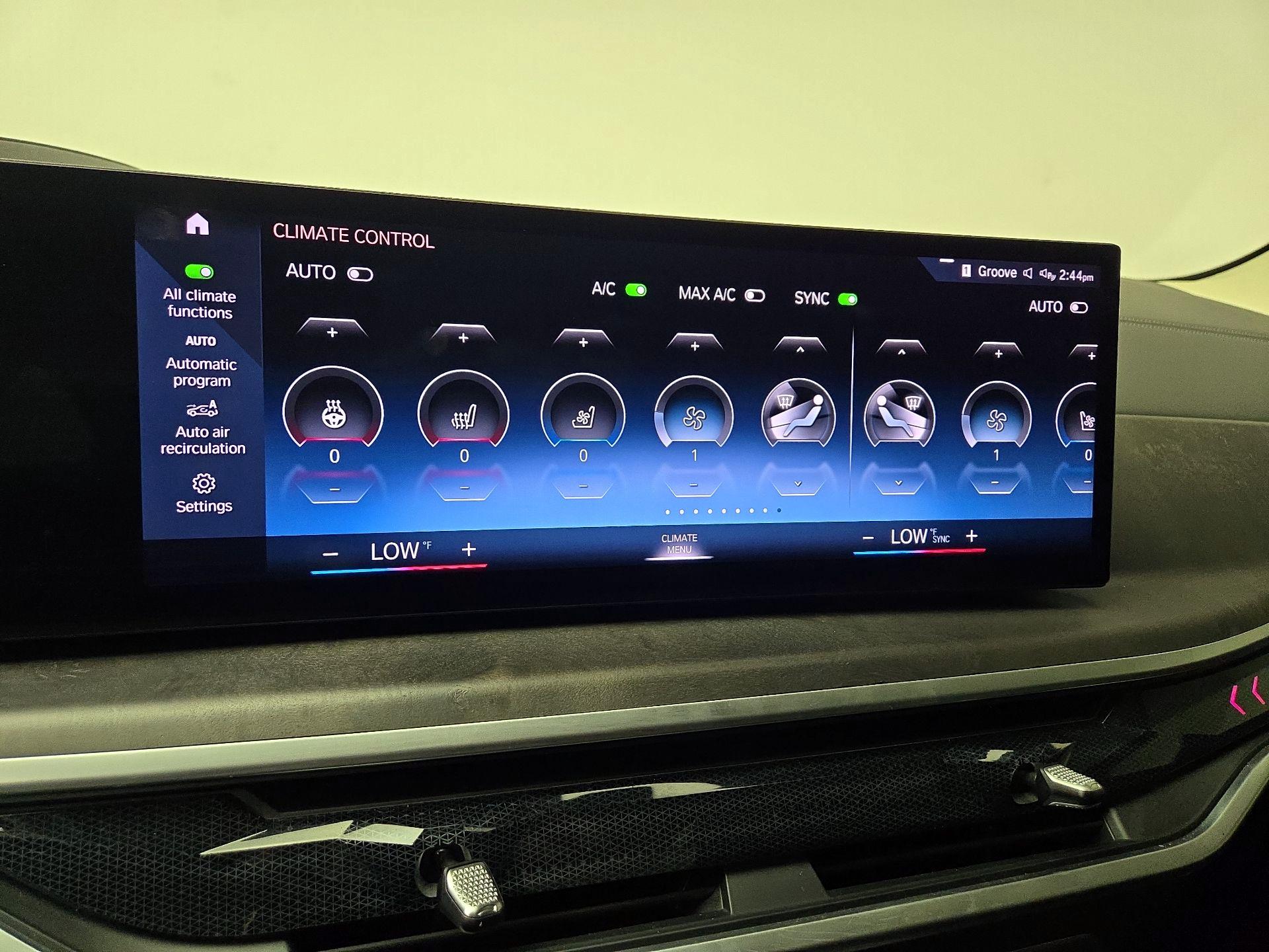 Thumbnail: 2023 BMW X7 - 17