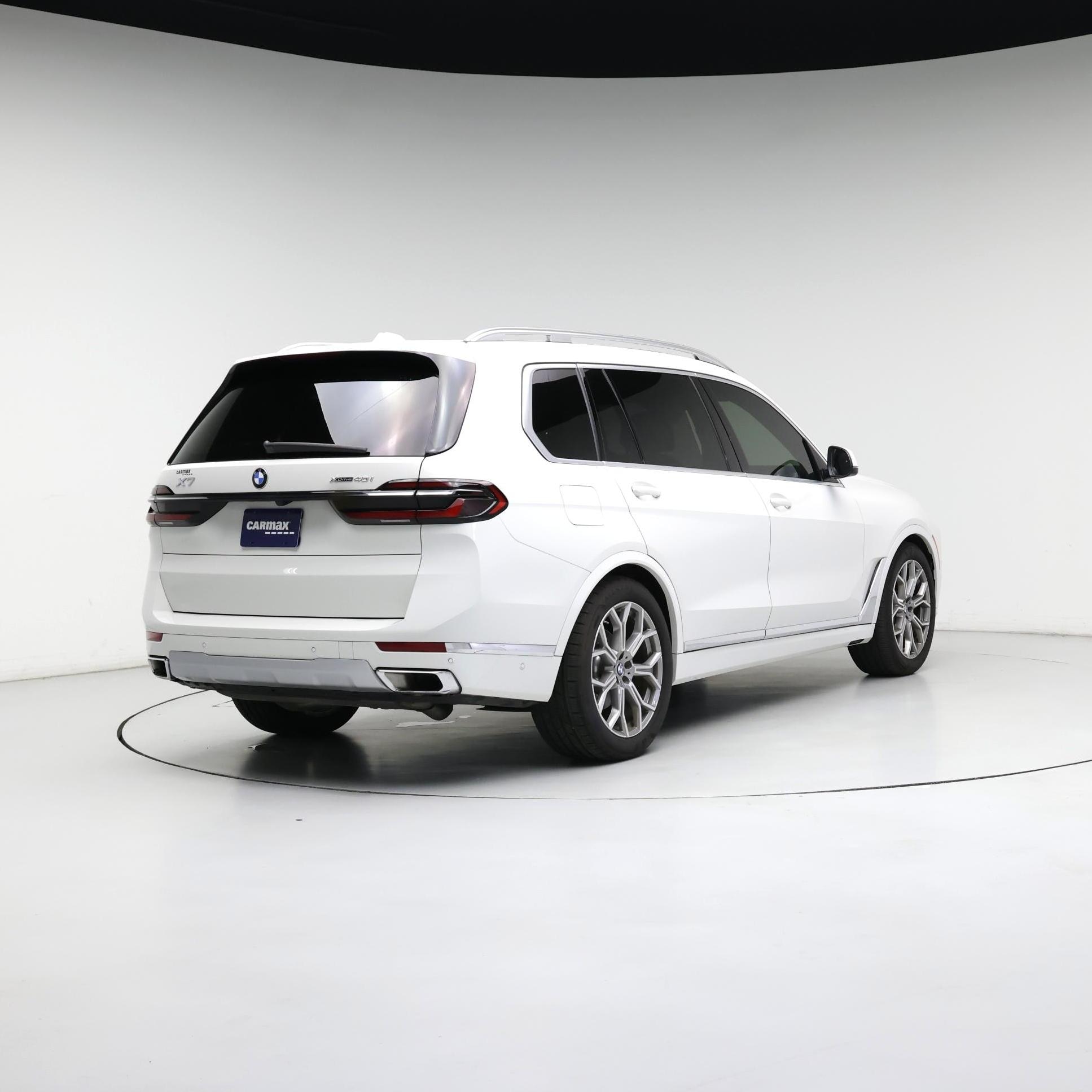 Thumbnail: 2023 BMW X7 - 8