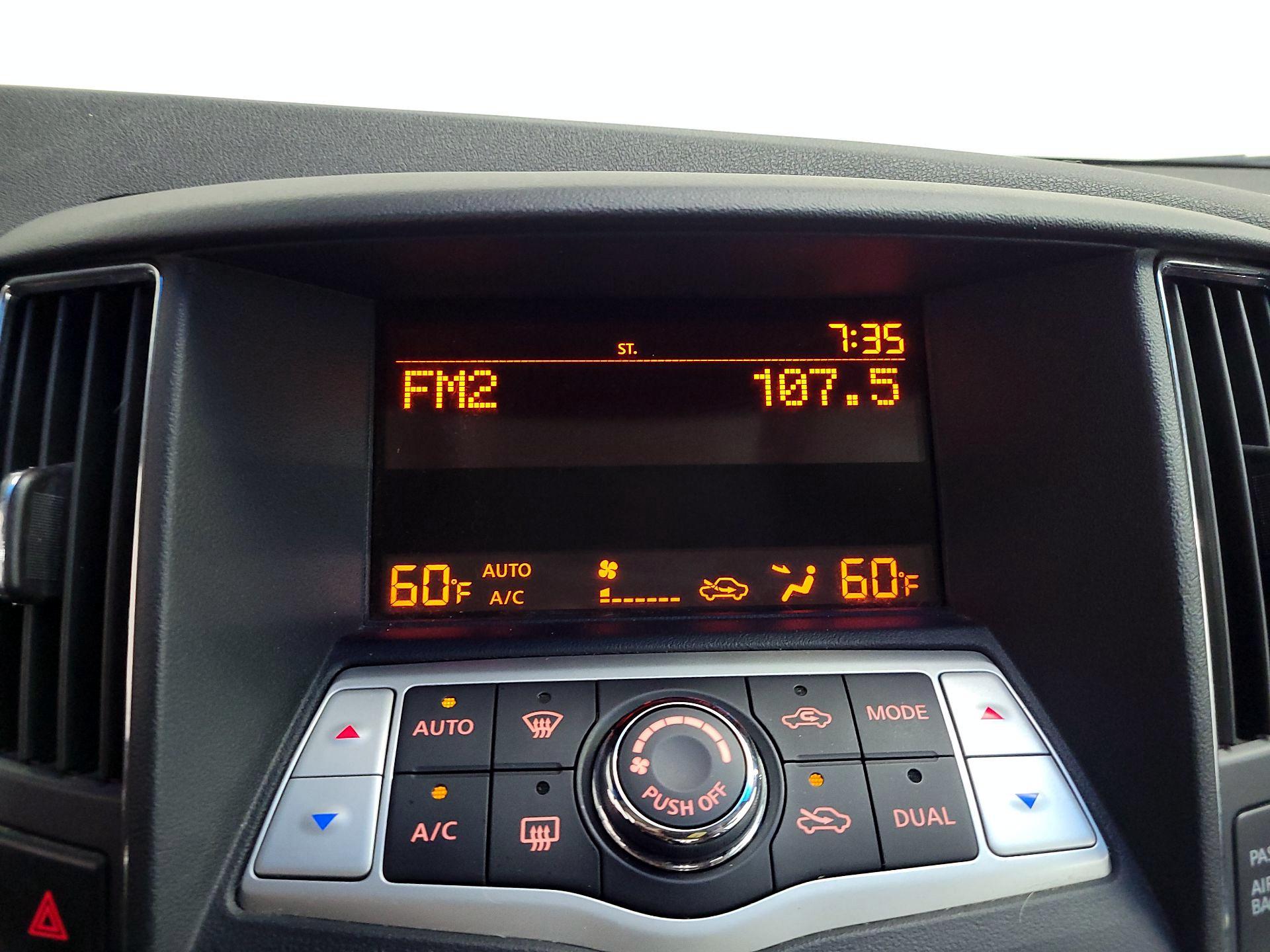 Thumbnail: 2014 Nissan Maxima - 14