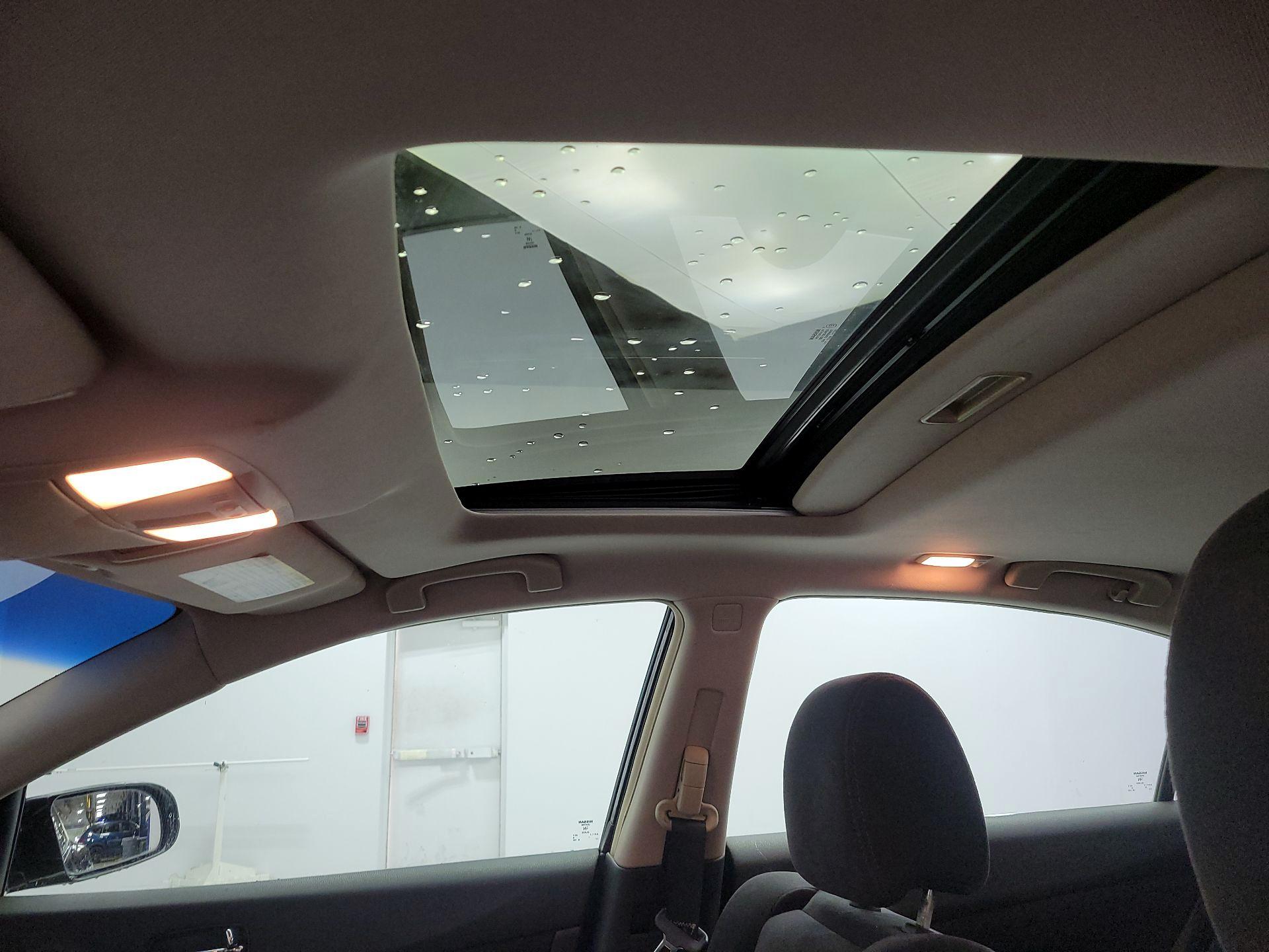 Thumbnail: 2014 Nissan Maxima - 18