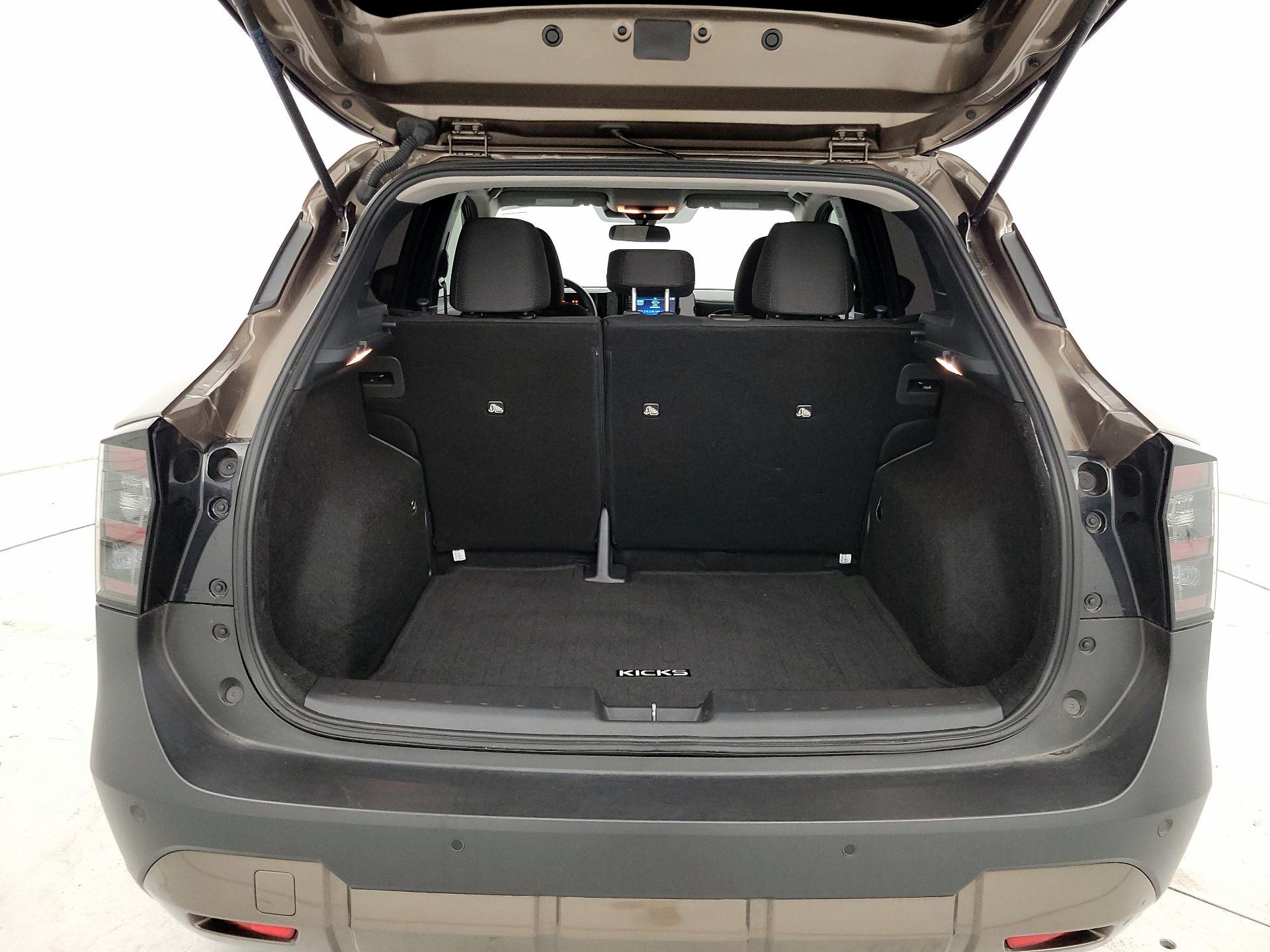 Thumbnail: 2025 Nissan Kicks - 20