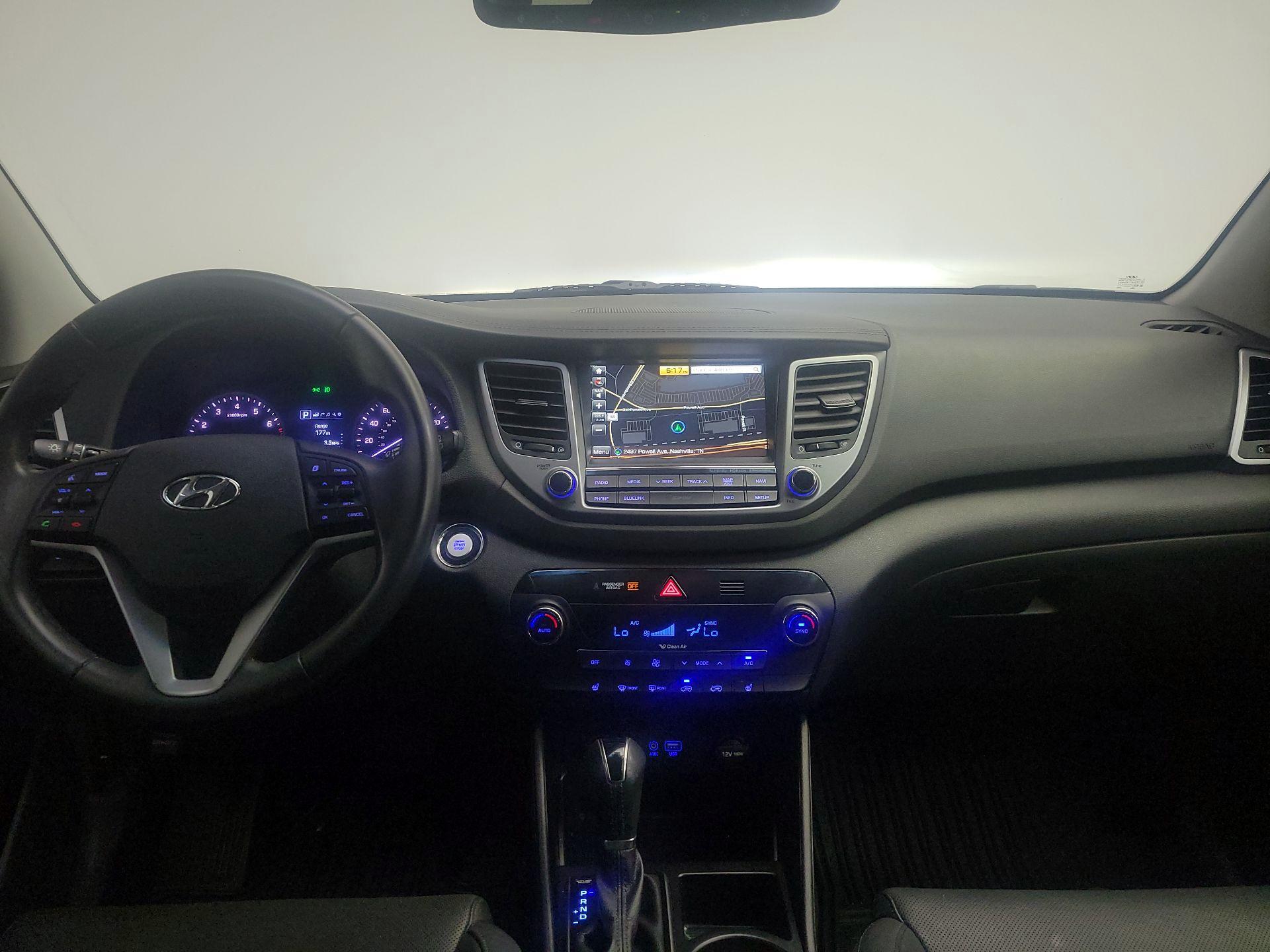 Thumbnail: 2017 Hyundai Tucson - 9