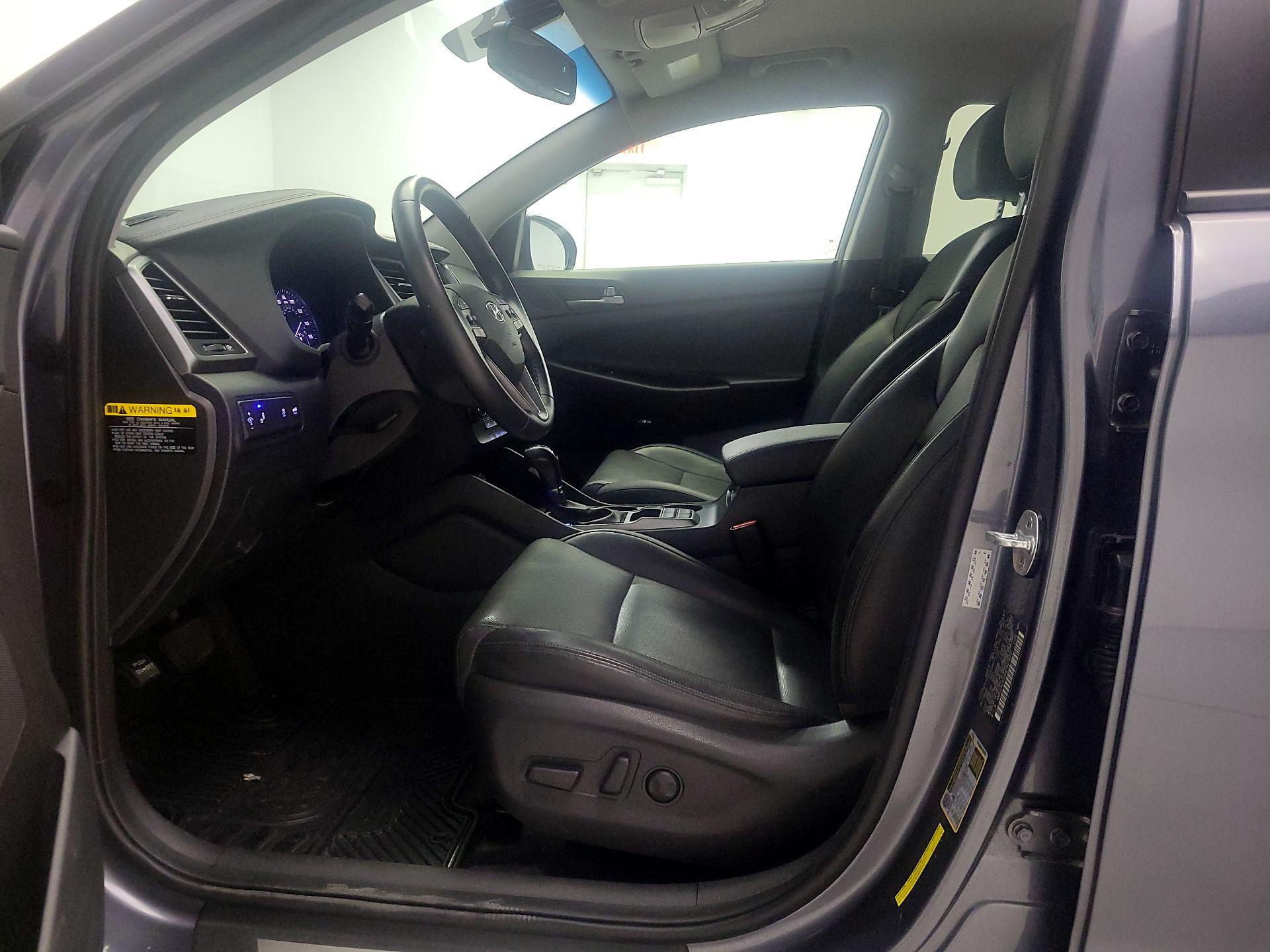 Thumbnail: 2017 Hyundai Tucson - 11