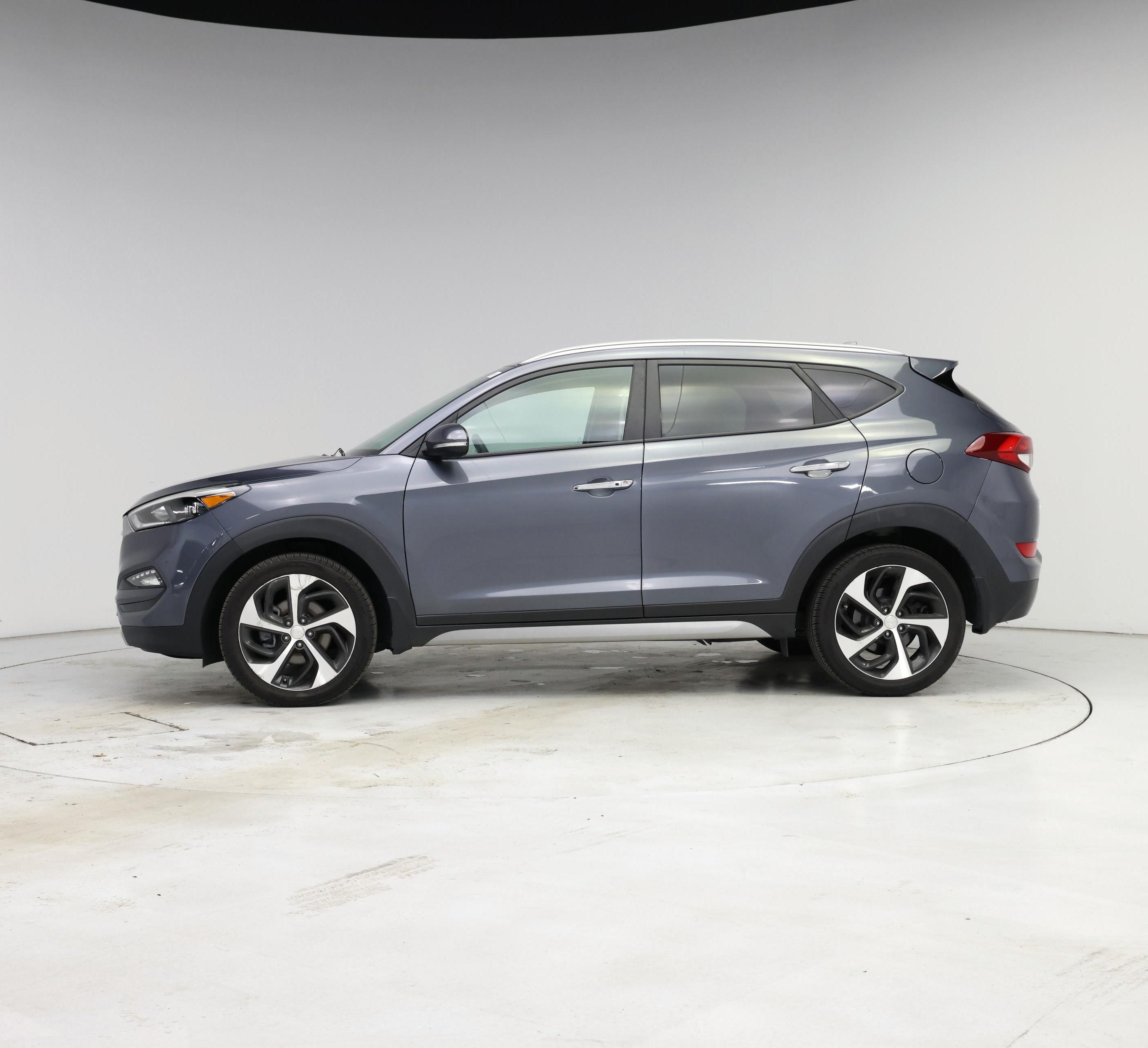 Thumbnail: 2017 Hyundai Tucson - 3