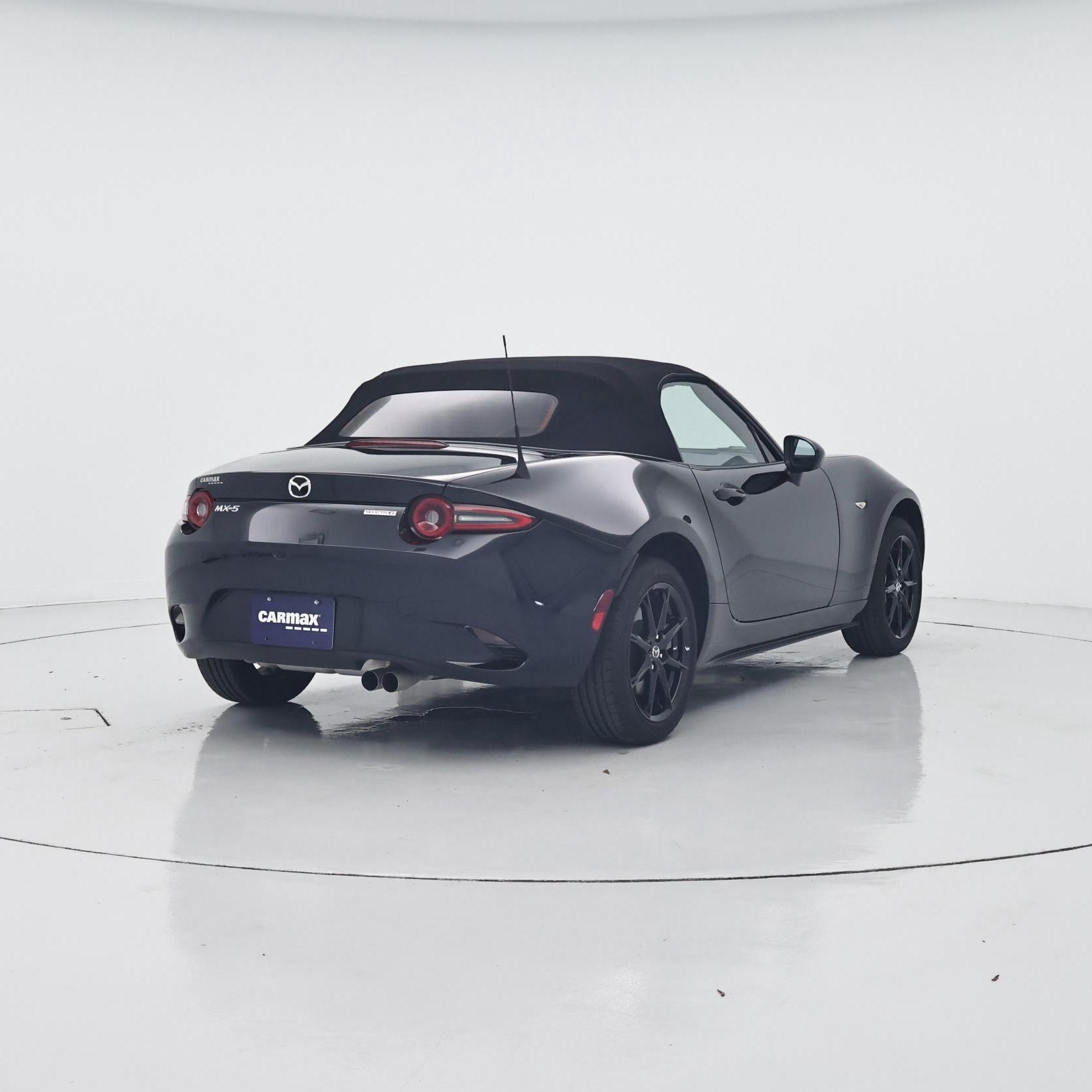 Thumbnail: 2025 Mazda MX-5 Miata - 8