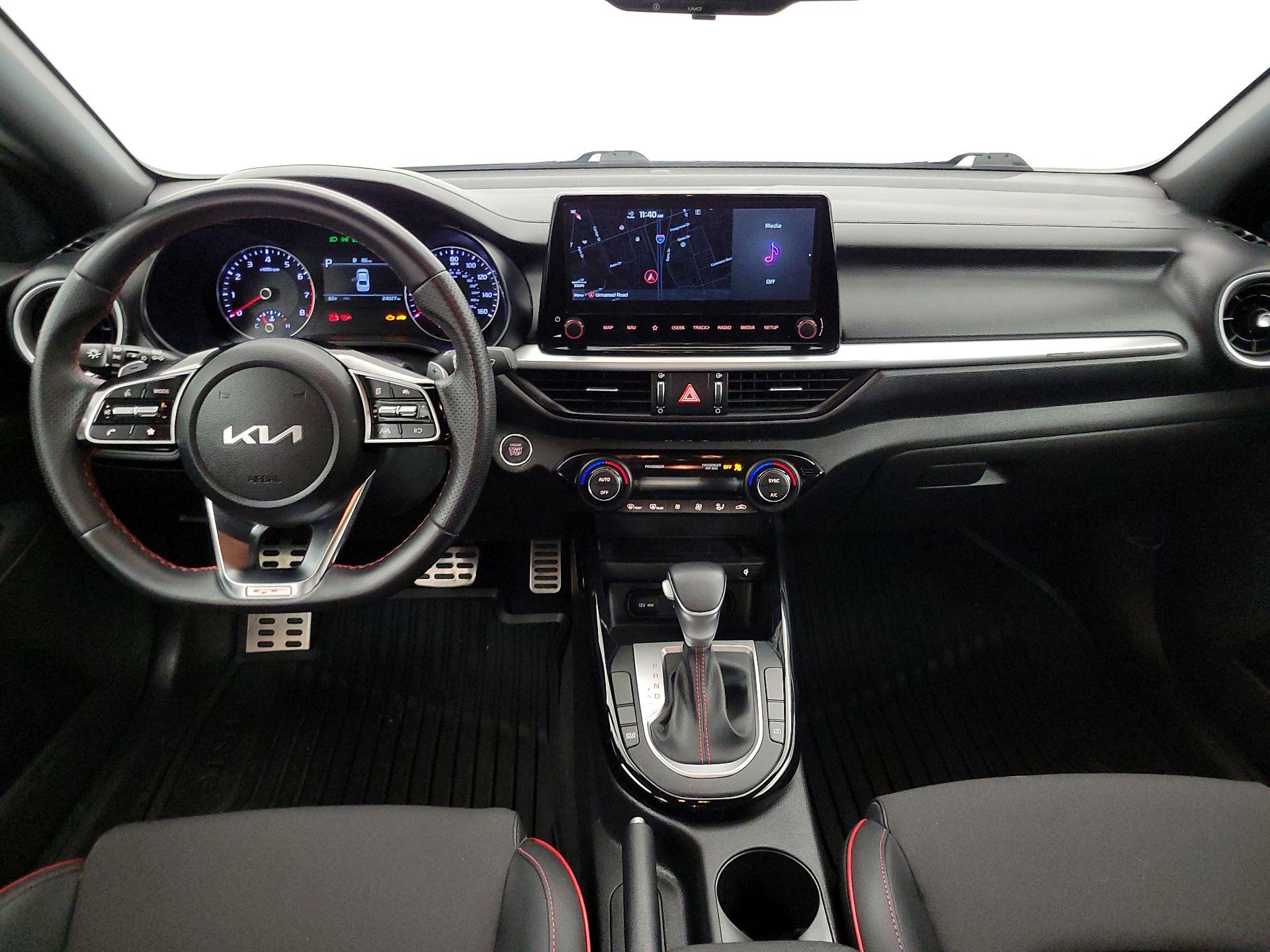 Thumbnail: 2022 Kia Forte - 9