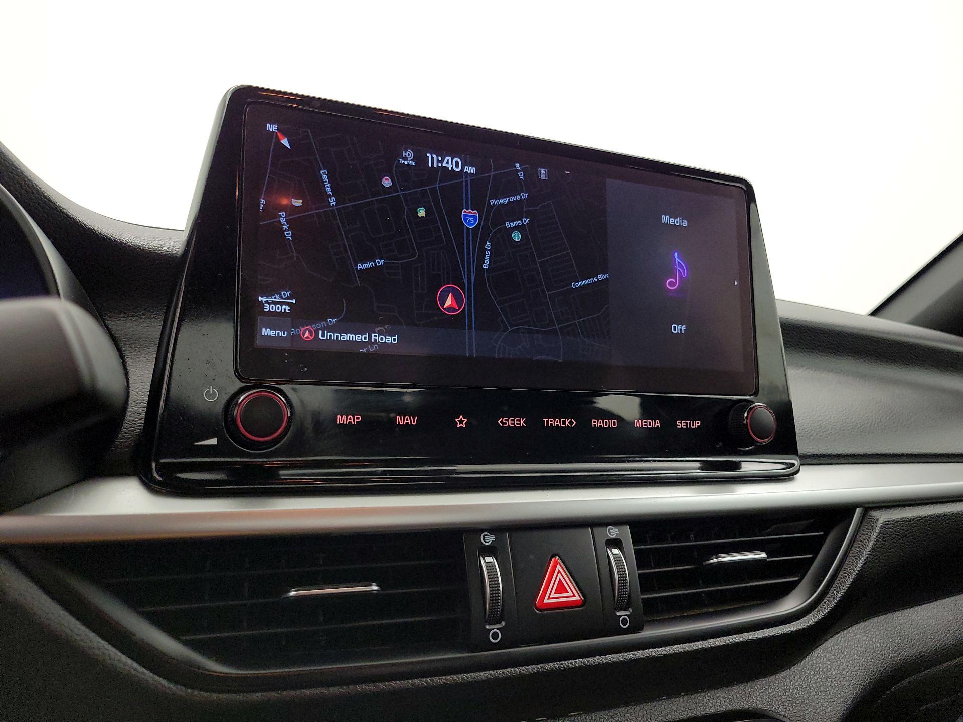 Thumbnail: 2022 Kia Forte - 14