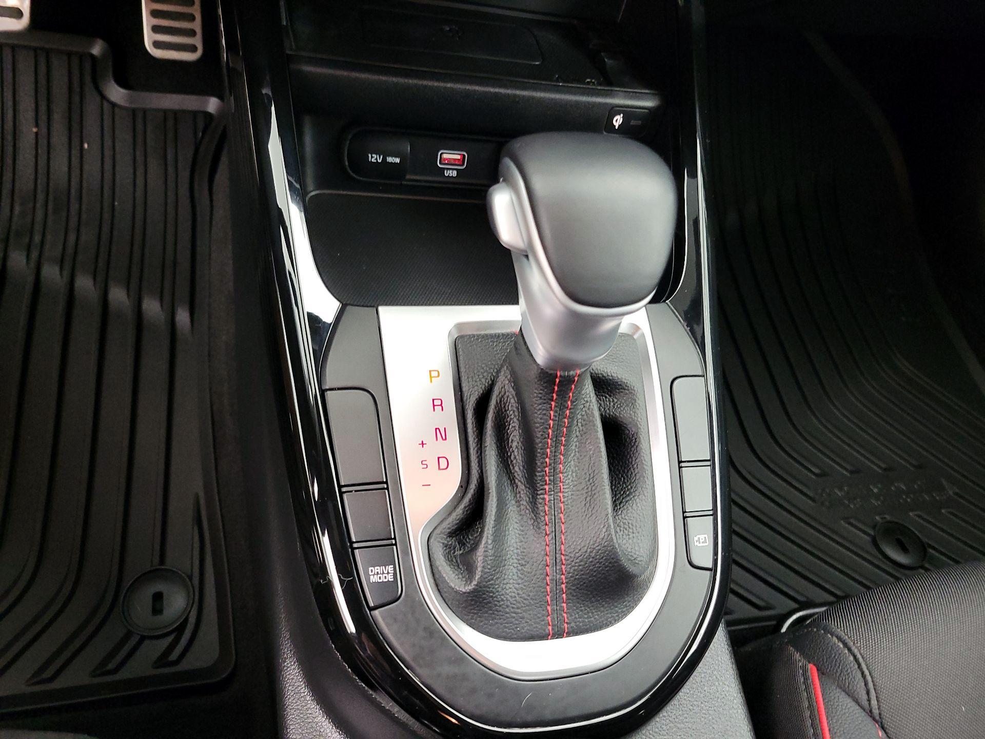 Thumbnail: 2022 Kia Forte - 18