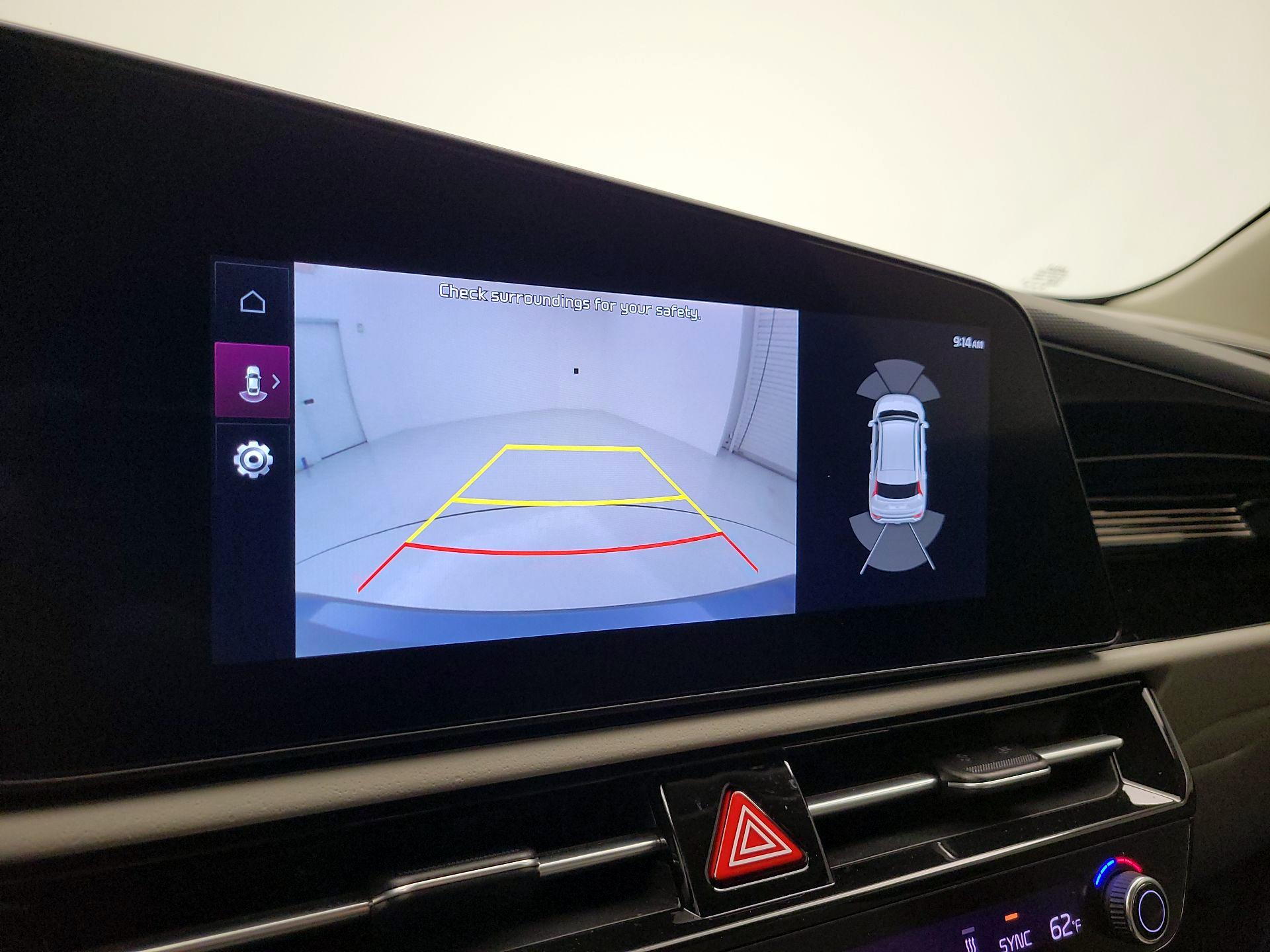 Thumbnail: 2023 Kia Niro - 15