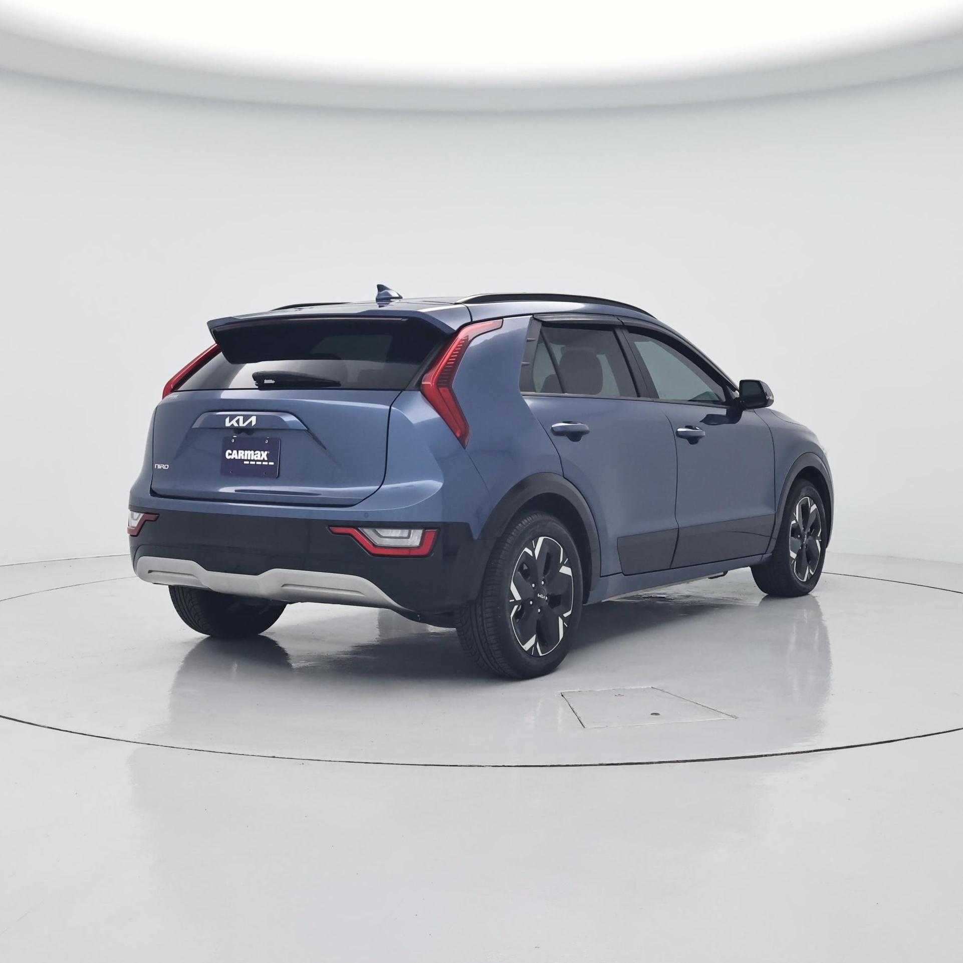 Thumbnail: 2023 Kia Niro - 8