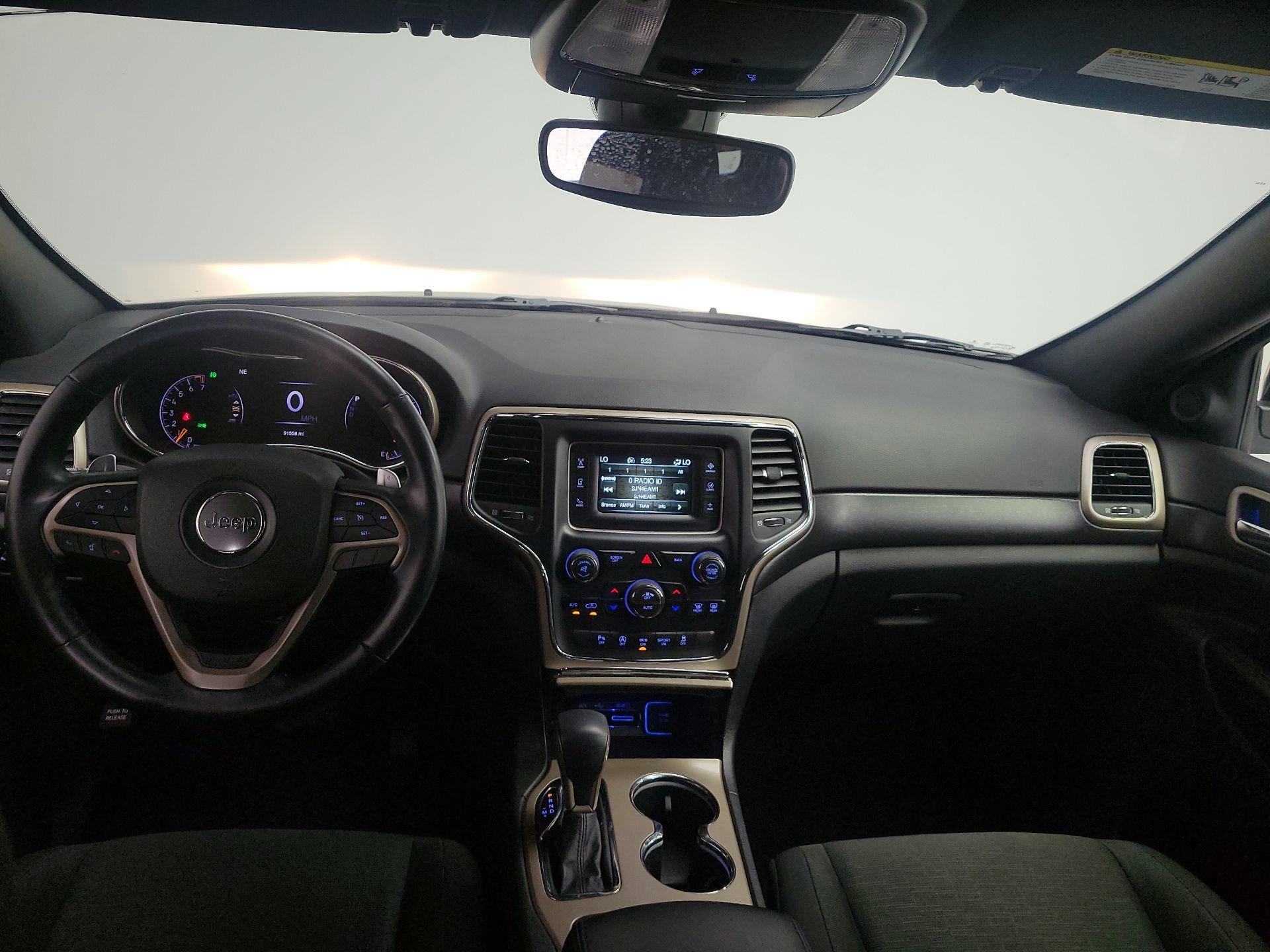 Thumbnail: 2017 Jeep Grand Cherokee - 9
