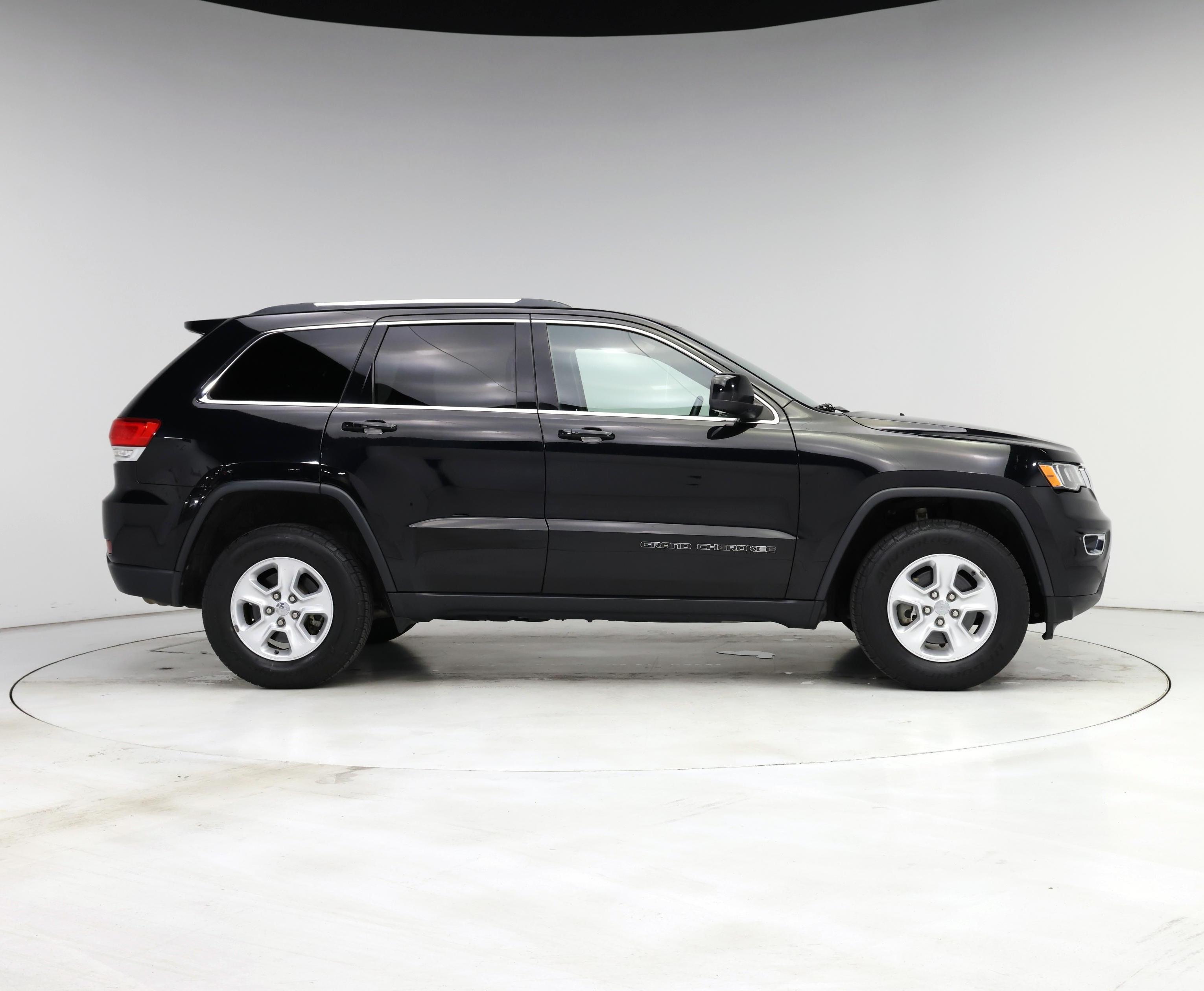 Thumbnail: 2017 Jeep Grand Cherokee - 7