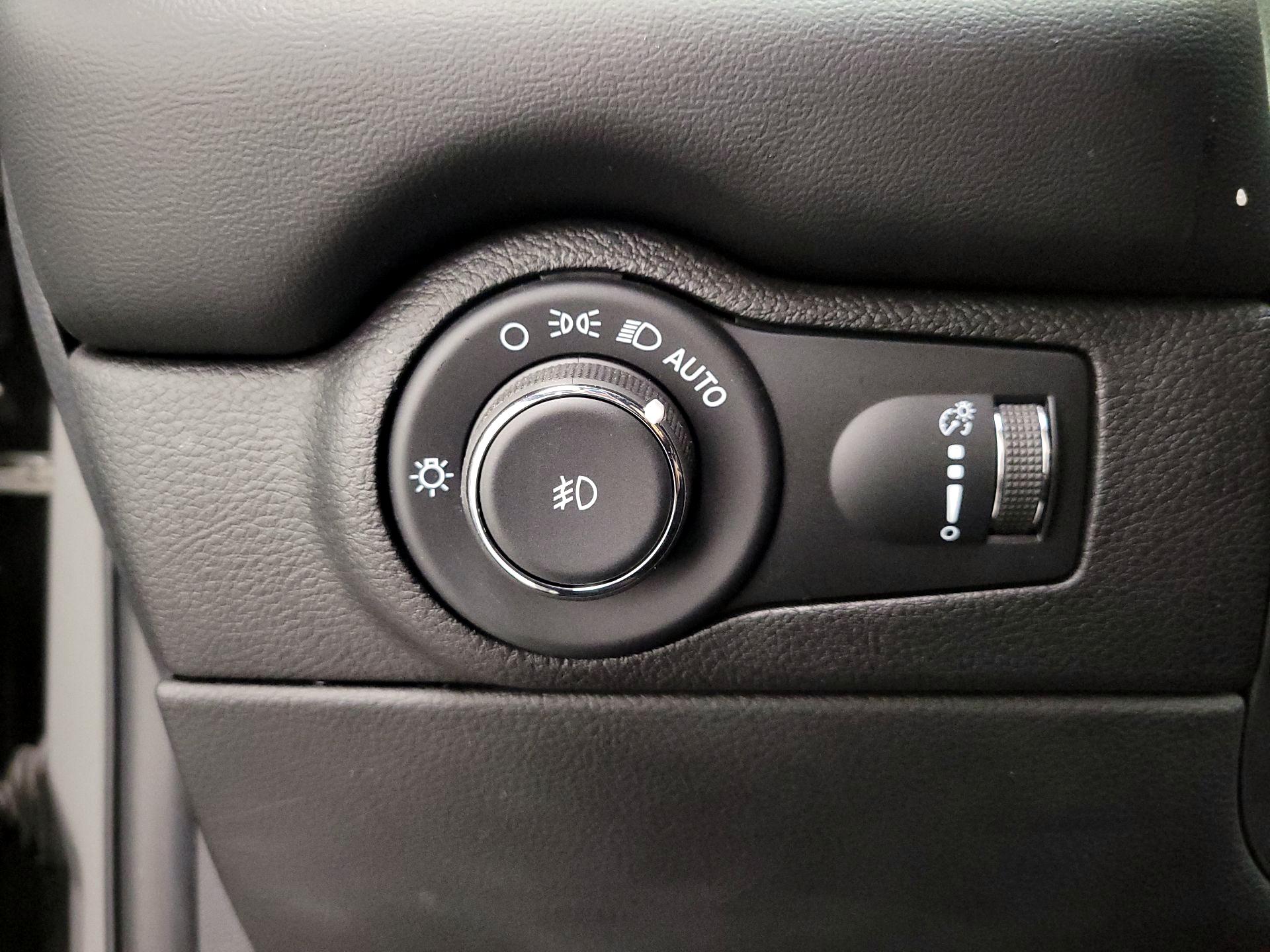 Thumbnail: 2021 Dodge Durango - 13