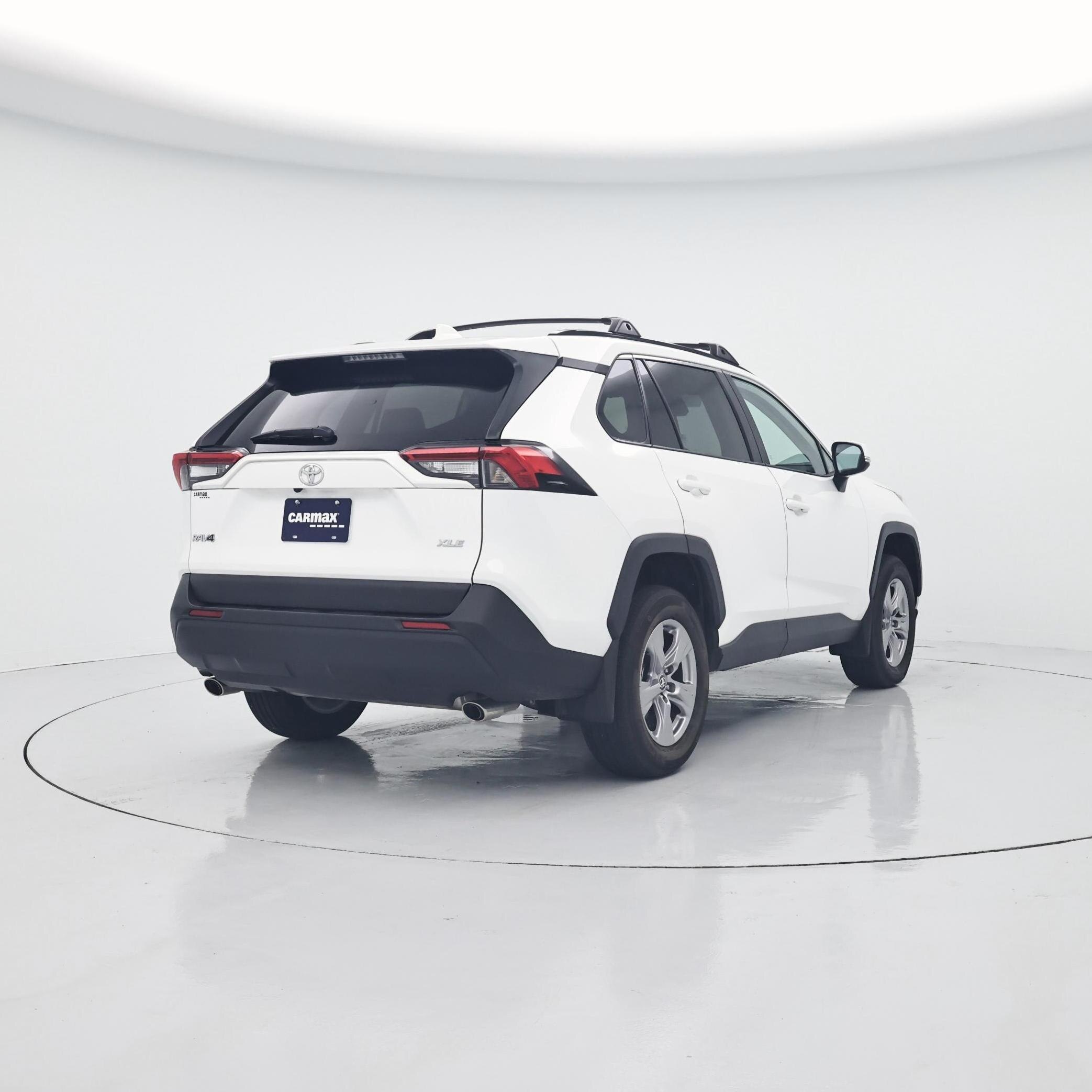 Thumbnail: 2024 Toyota RAV4 - 8